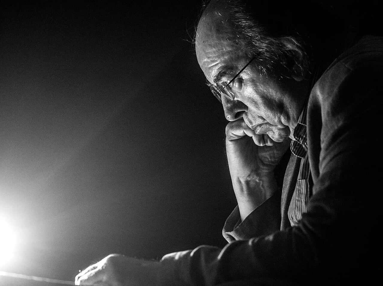 Porträt von Jean-Claude Éloy (1938–2025) – Gedenkseite