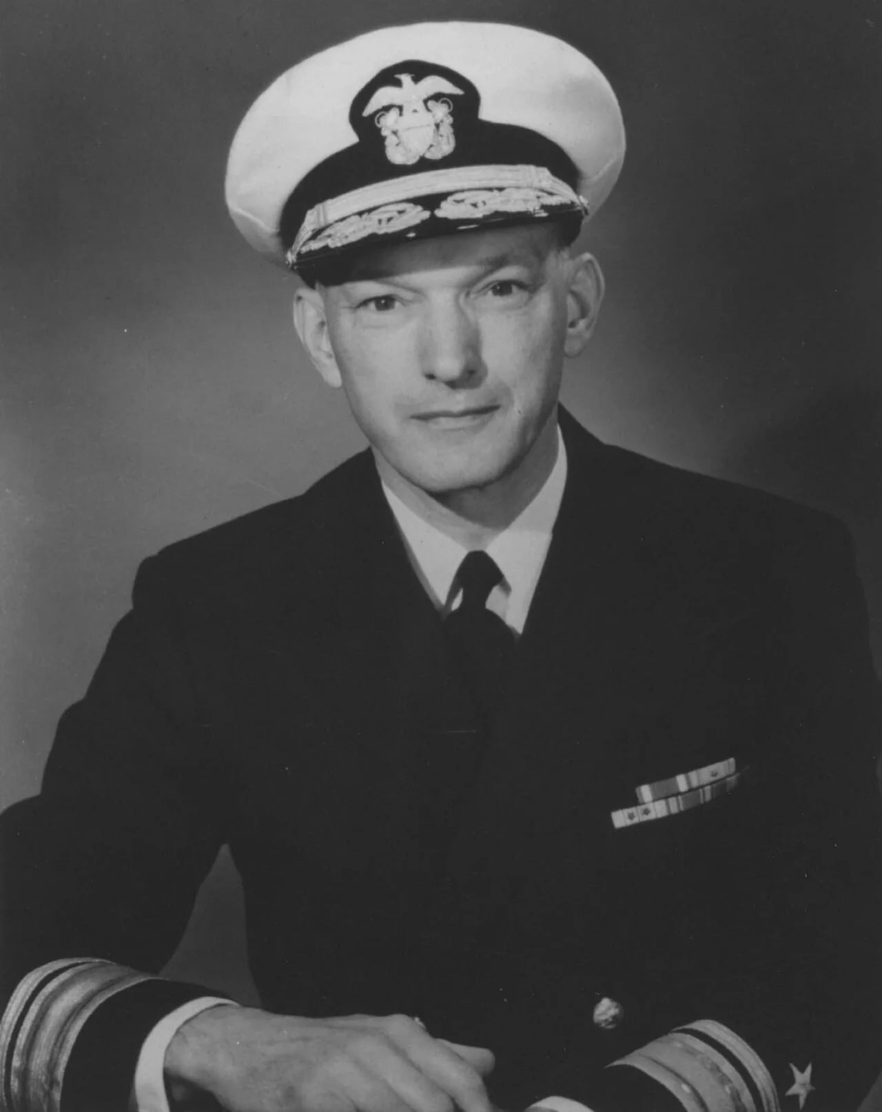 Porträt von Charles A. Curtze (1911–2007) – Gedenkseite