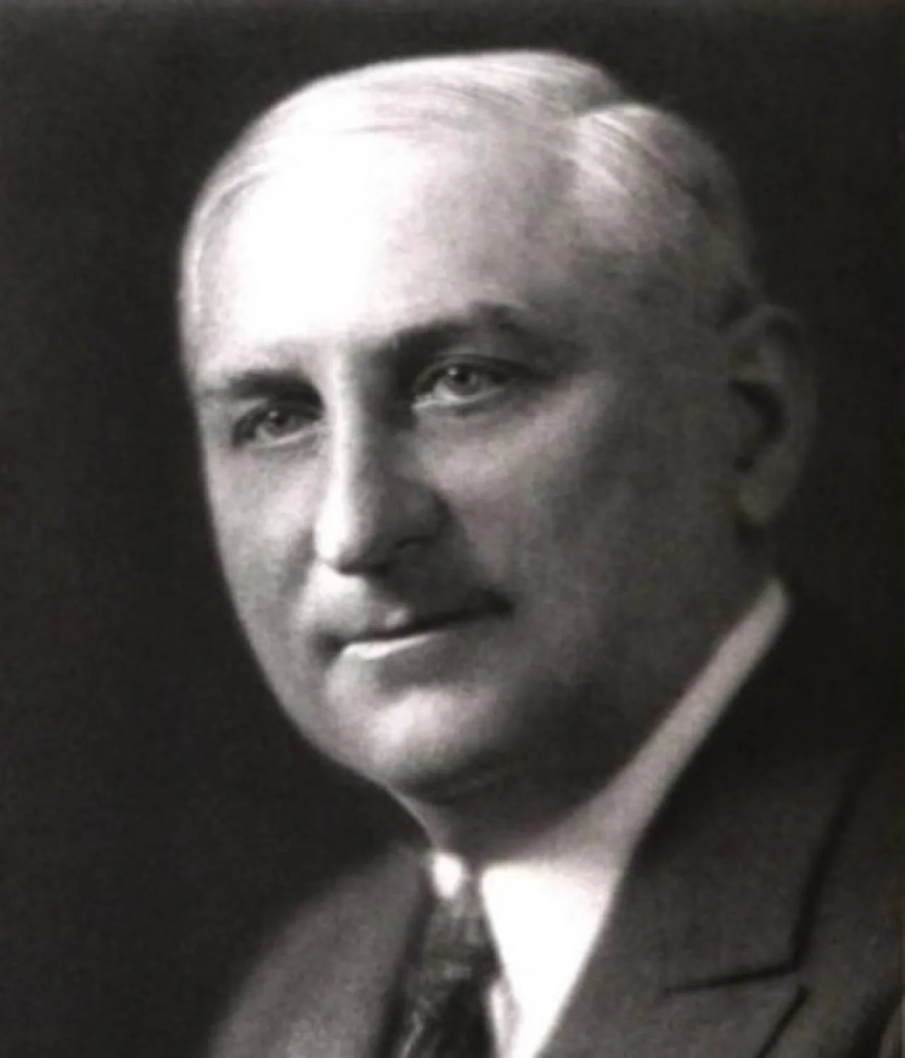 Portrait of Charles A. Karch (1875–1932) – memorial page