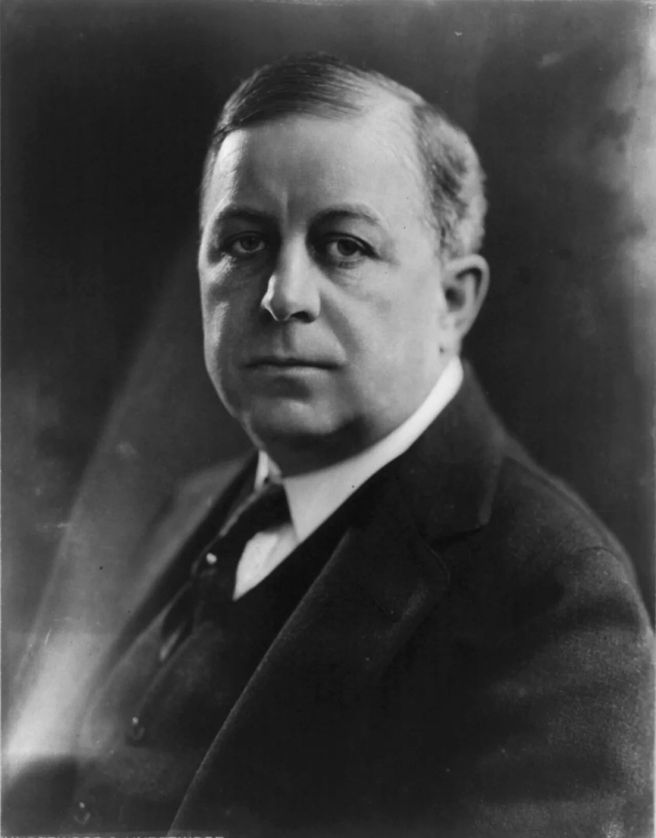 Porträt von Charles B. Warren (1870–1936) – Gedenkseite