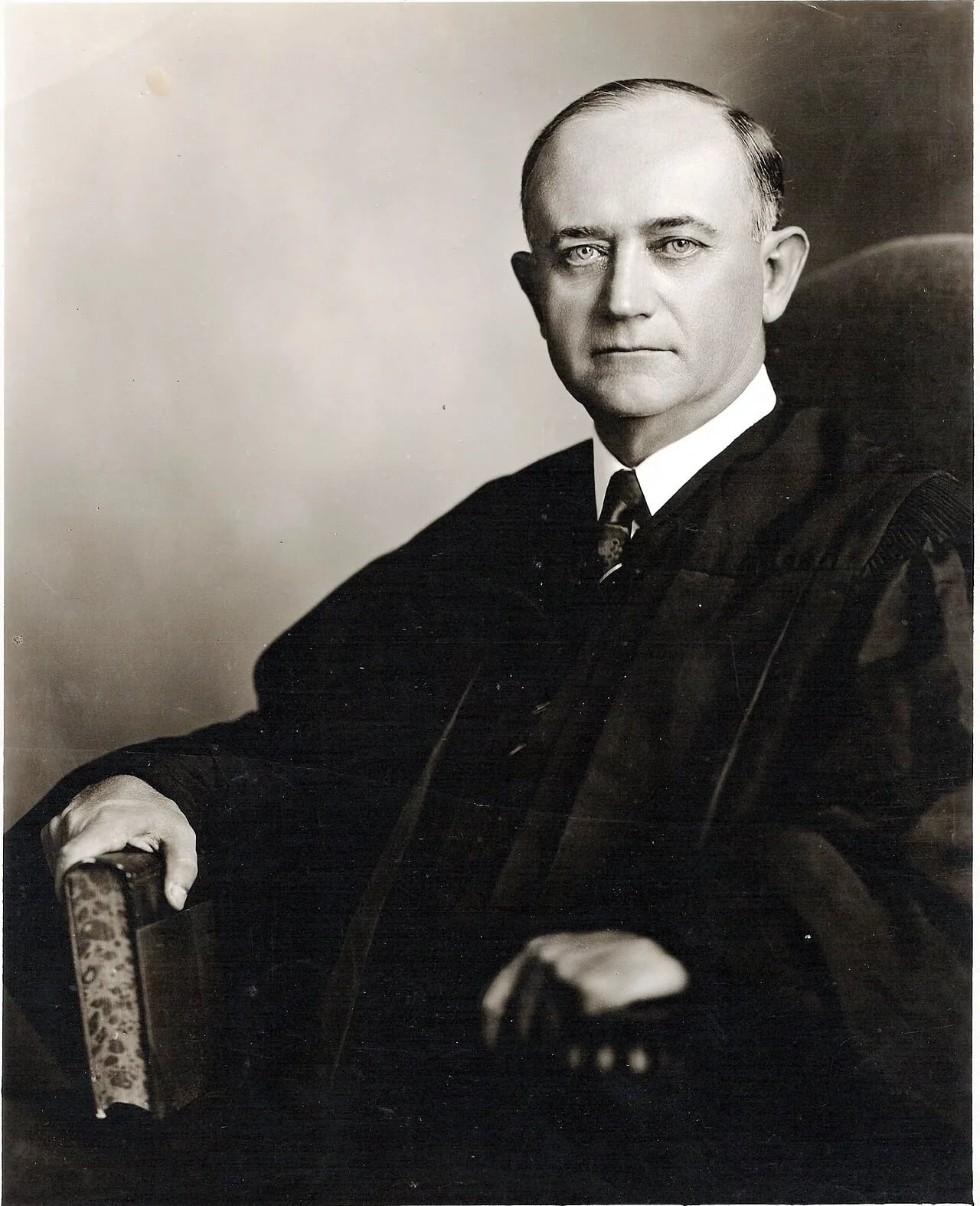 Porträt von Charles Cecil Wyche (1885–1966) – Gedenkseite