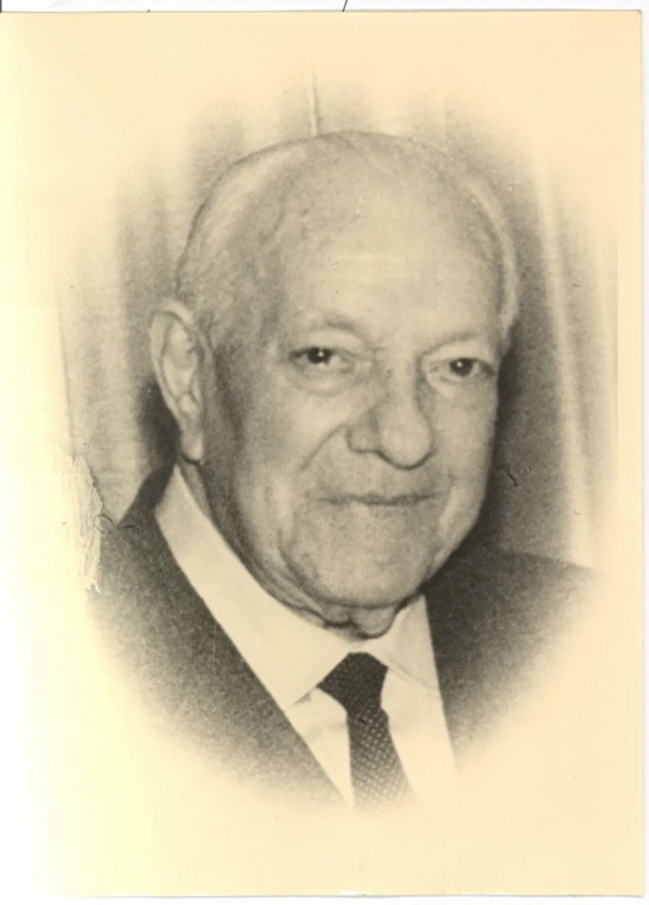Portrait of Giuseppe Amarelli (1904–1990) – memorial page