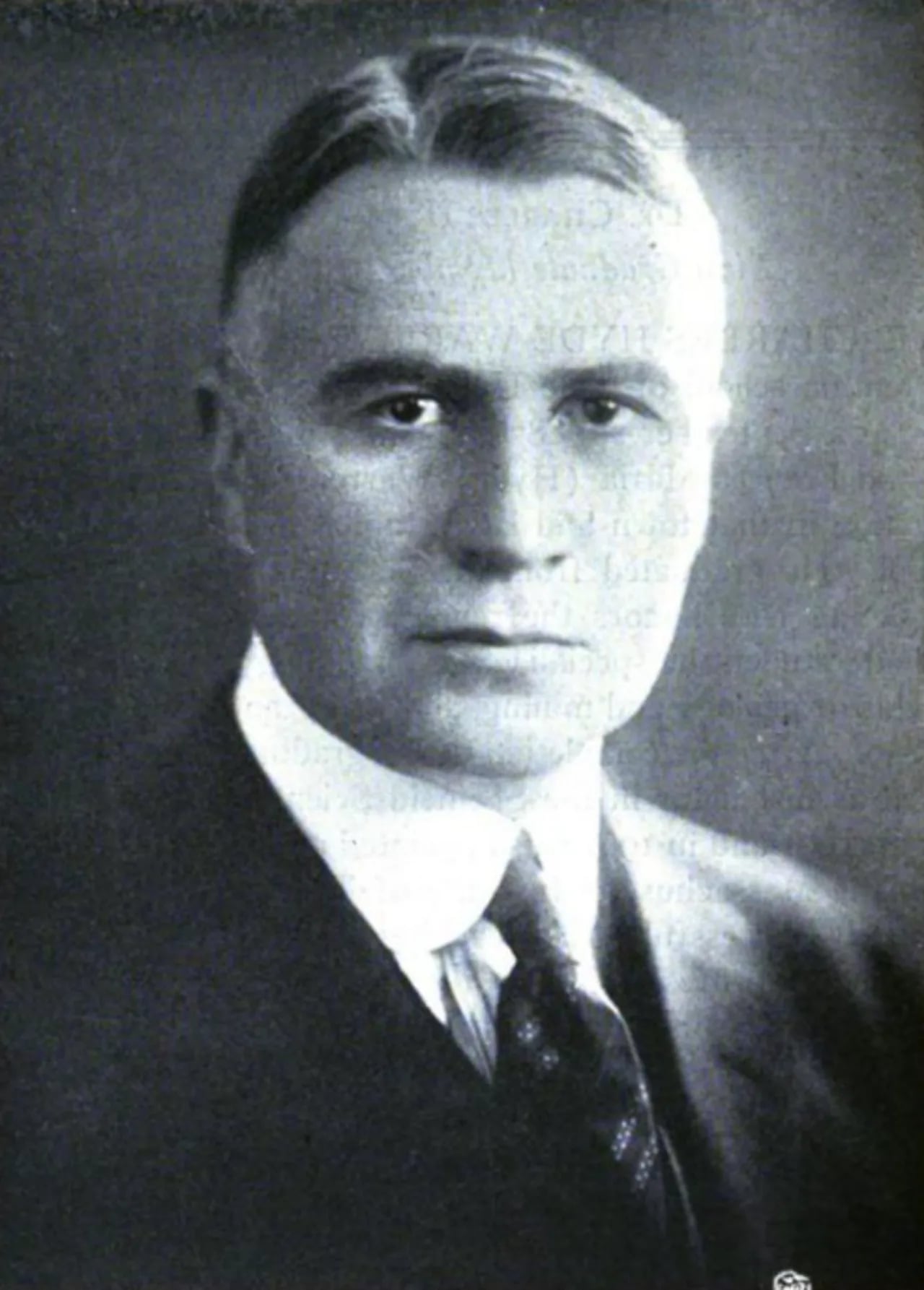 Portrait of Charles Hyde Warren (1876–1950) – memorial page