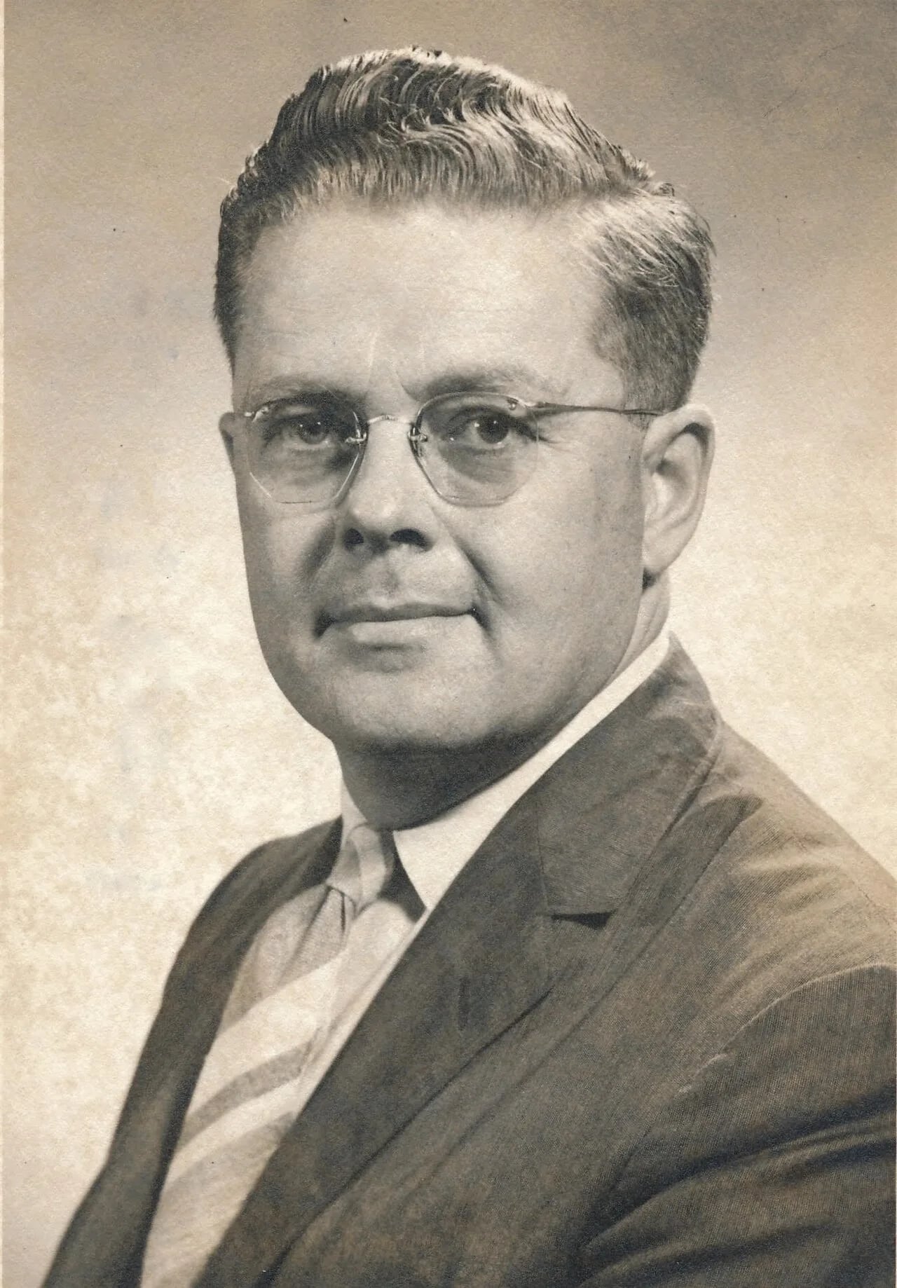 Porträt von Charles Lynch (1919–1994) – Gedenkseite