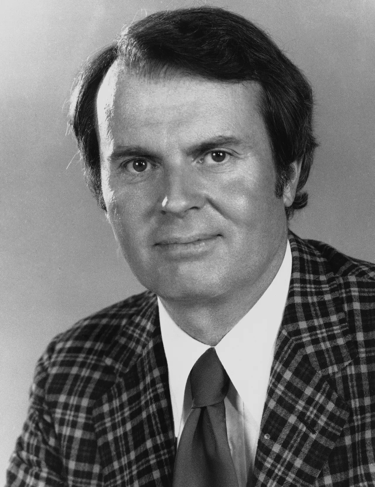 Porträt von Charles Osgood (1933–2024) – Gedenkseite