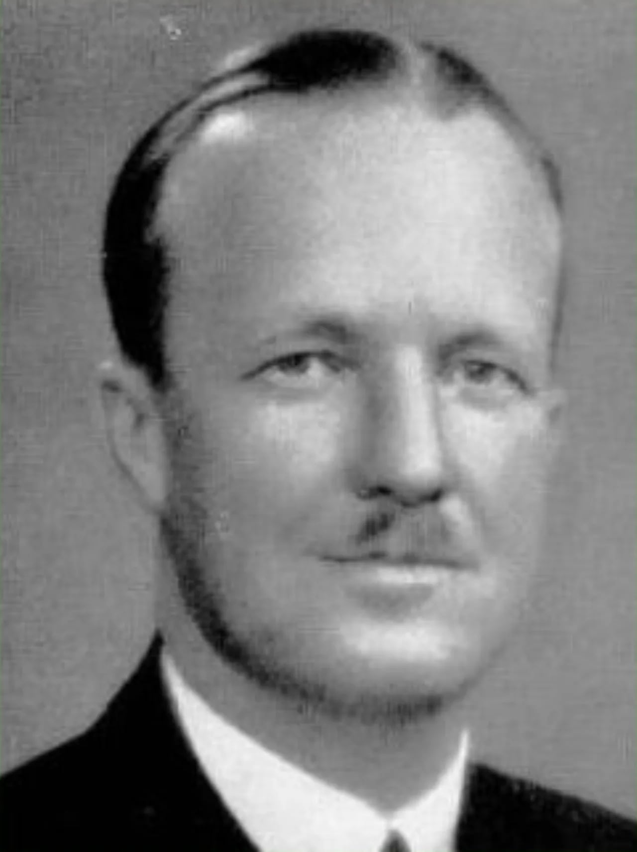 Portrait of Charles Russell (1907–1977) – memorial page