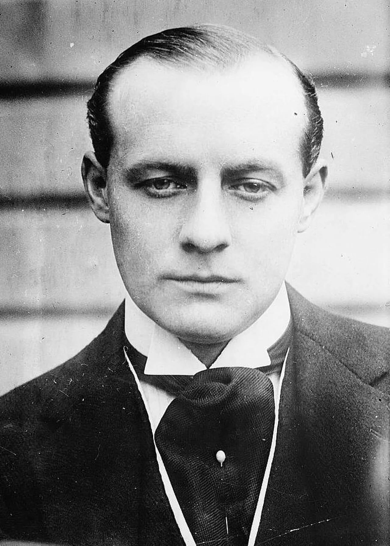 Porträt von Charles Thomas Mills (1887–1915) – Gedenkseite