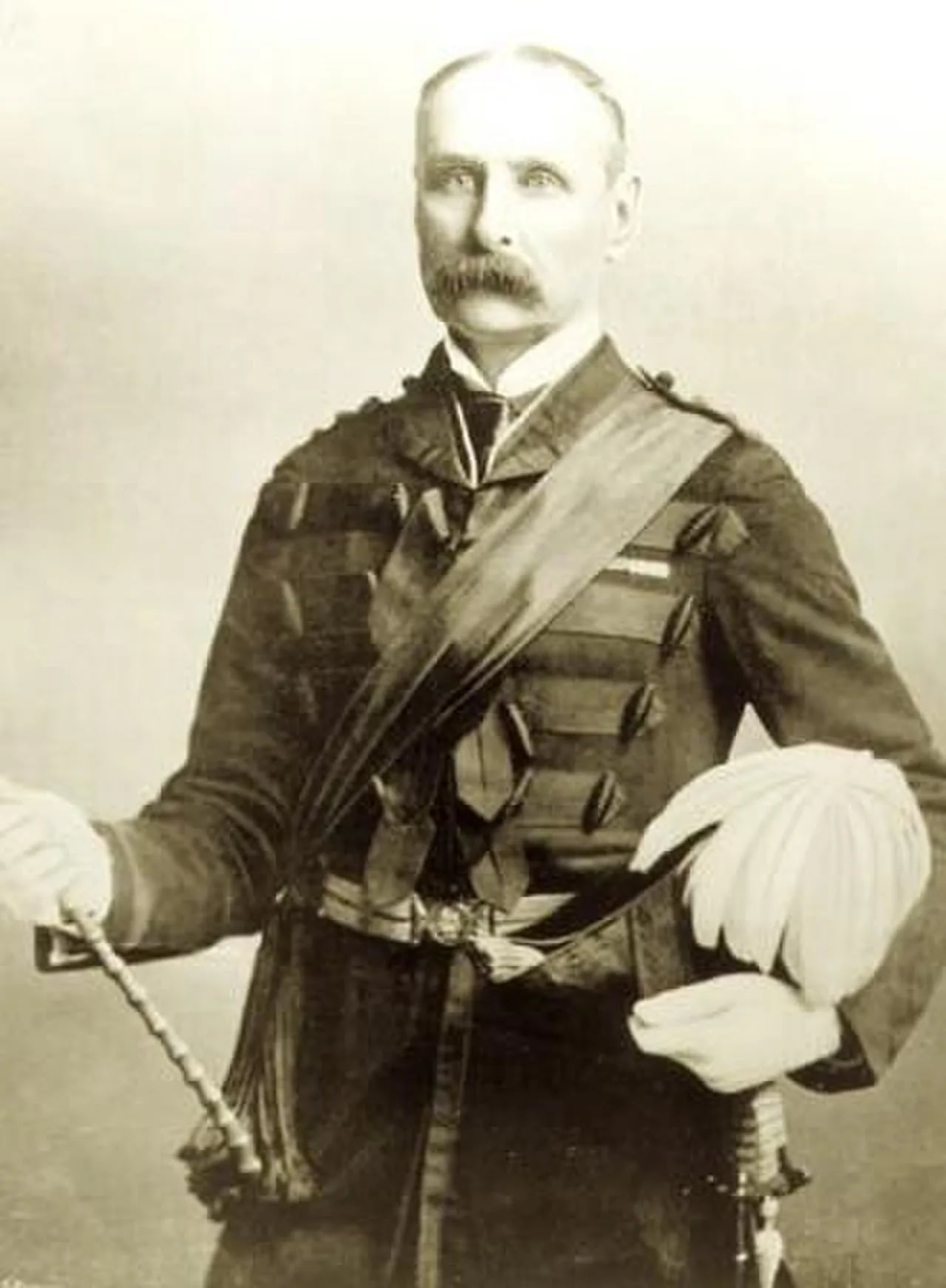 Portrait of Charles Tucker (1838–1935) – memorial page