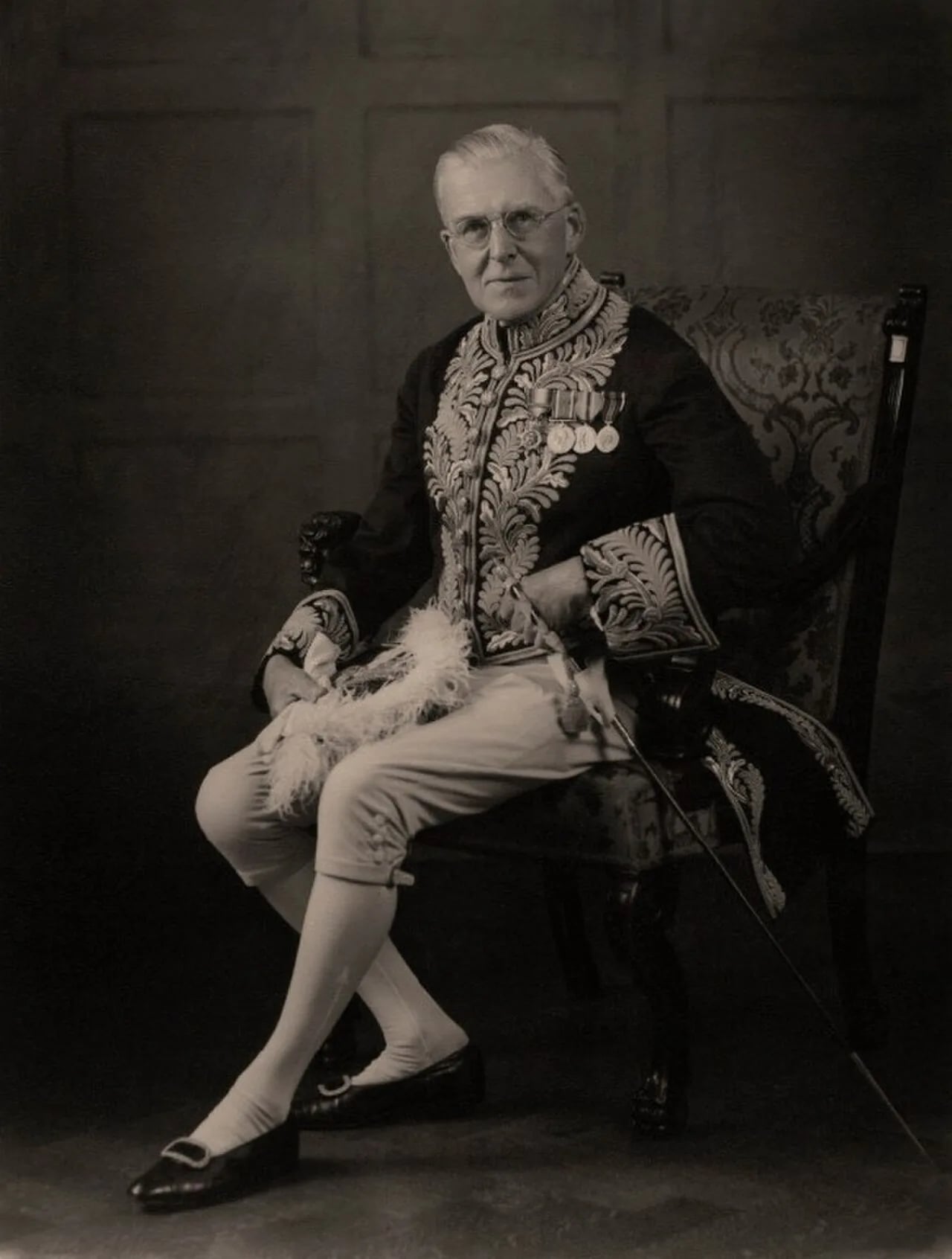 Porträt von Charles Williams (1886–1955) – Gedenkseite
