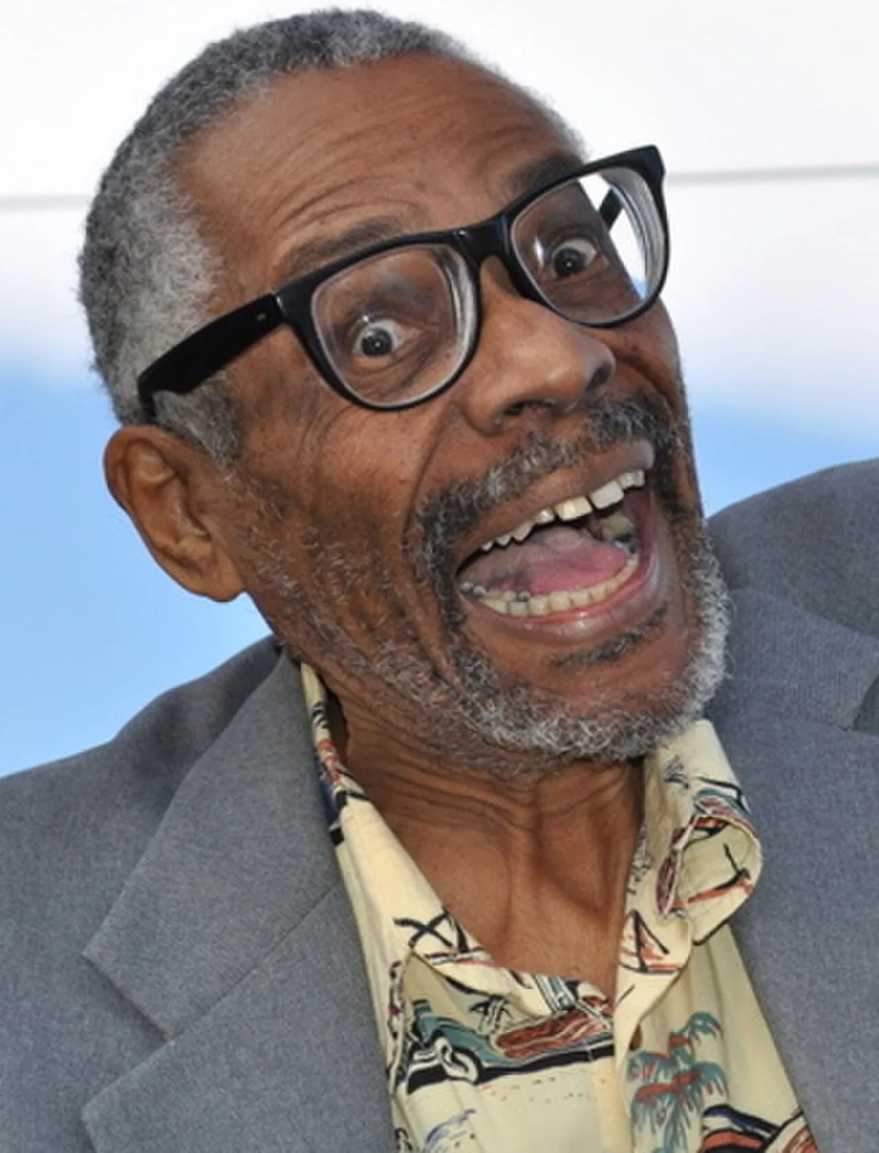 Porträt von Andrew White (1942–2020) – Gedenkseite