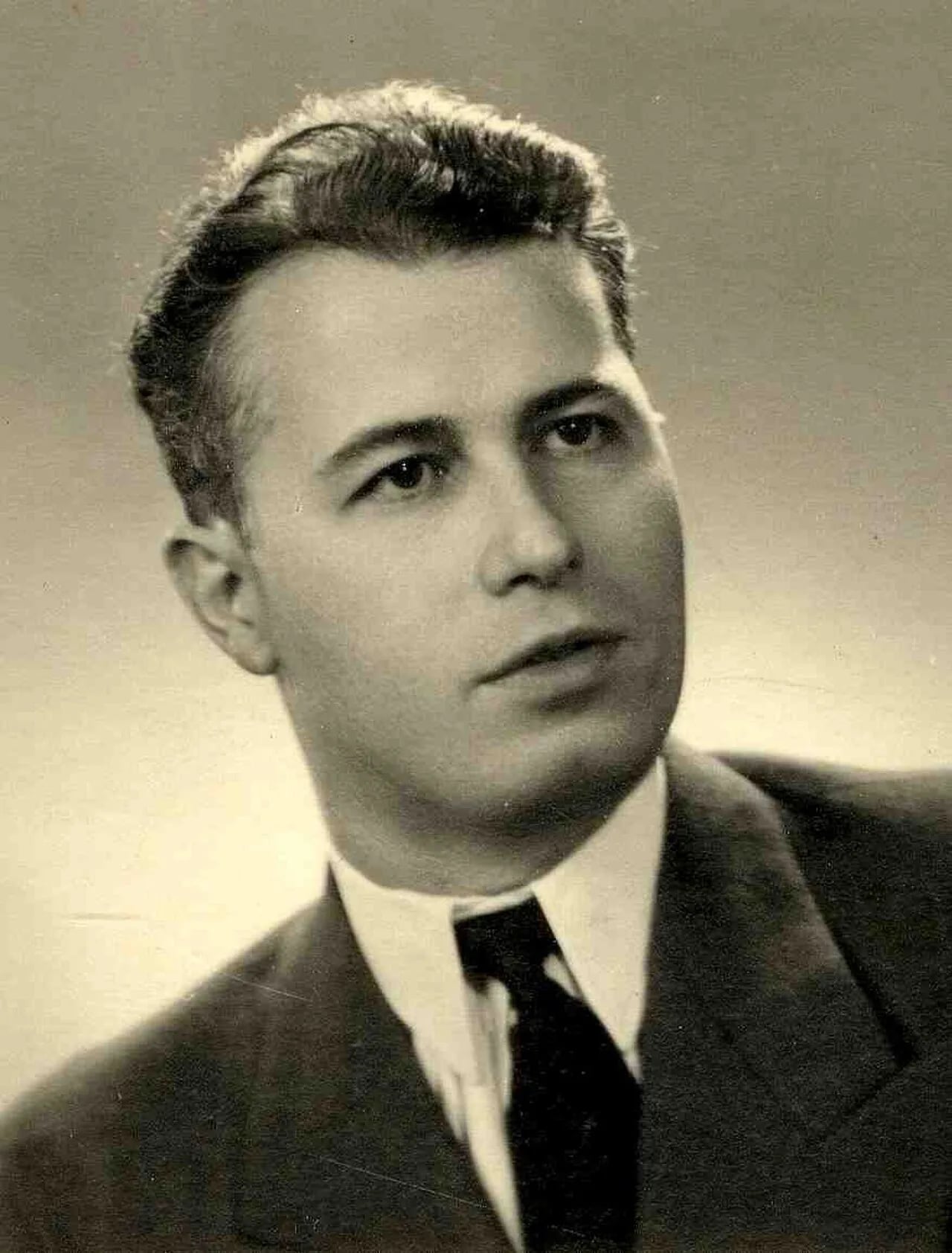 Portrait of Robert Pissère (1915–2014) – memorial page