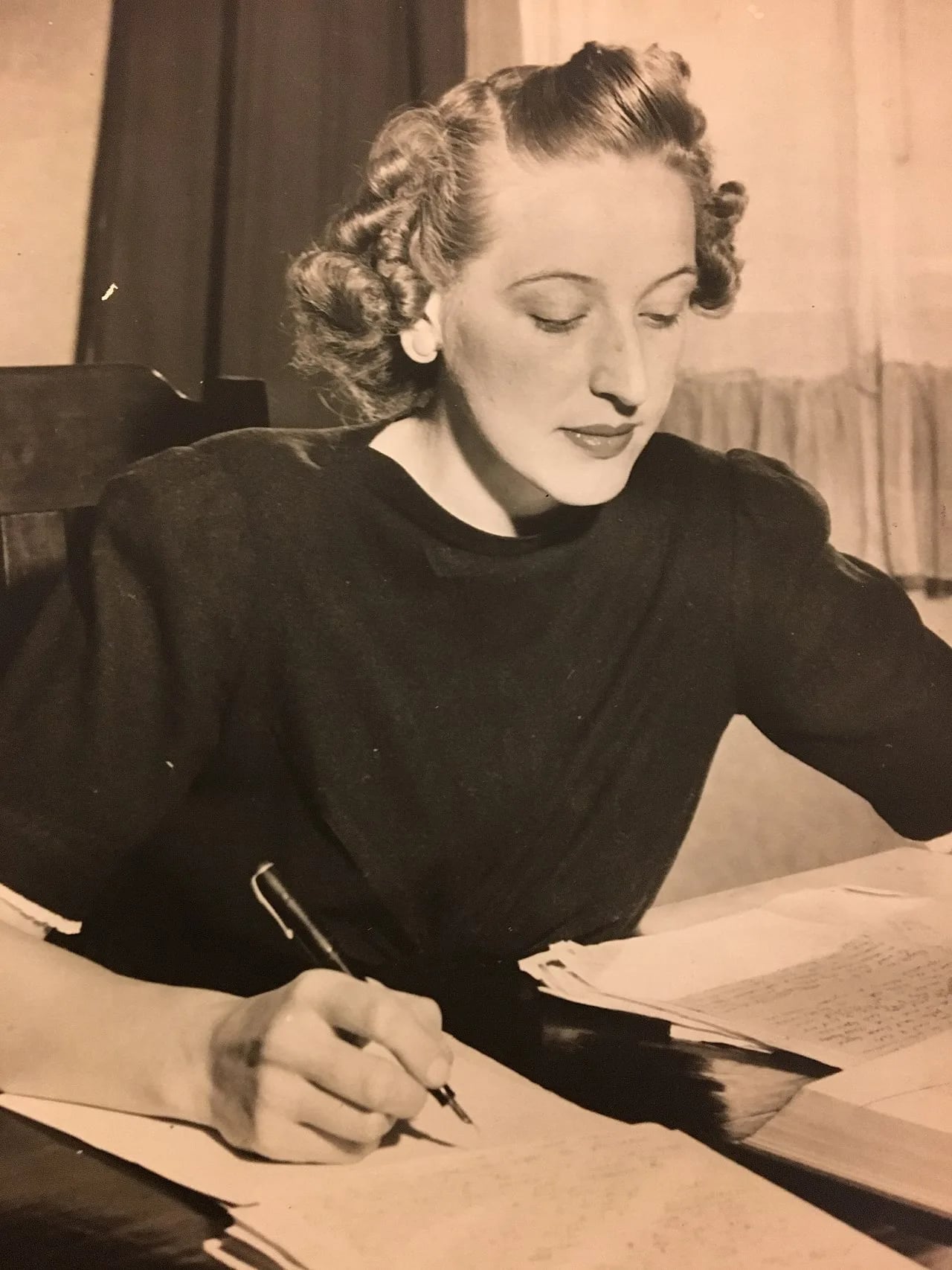 Porträt von June Wright (1919–2012) – Gedenkseite