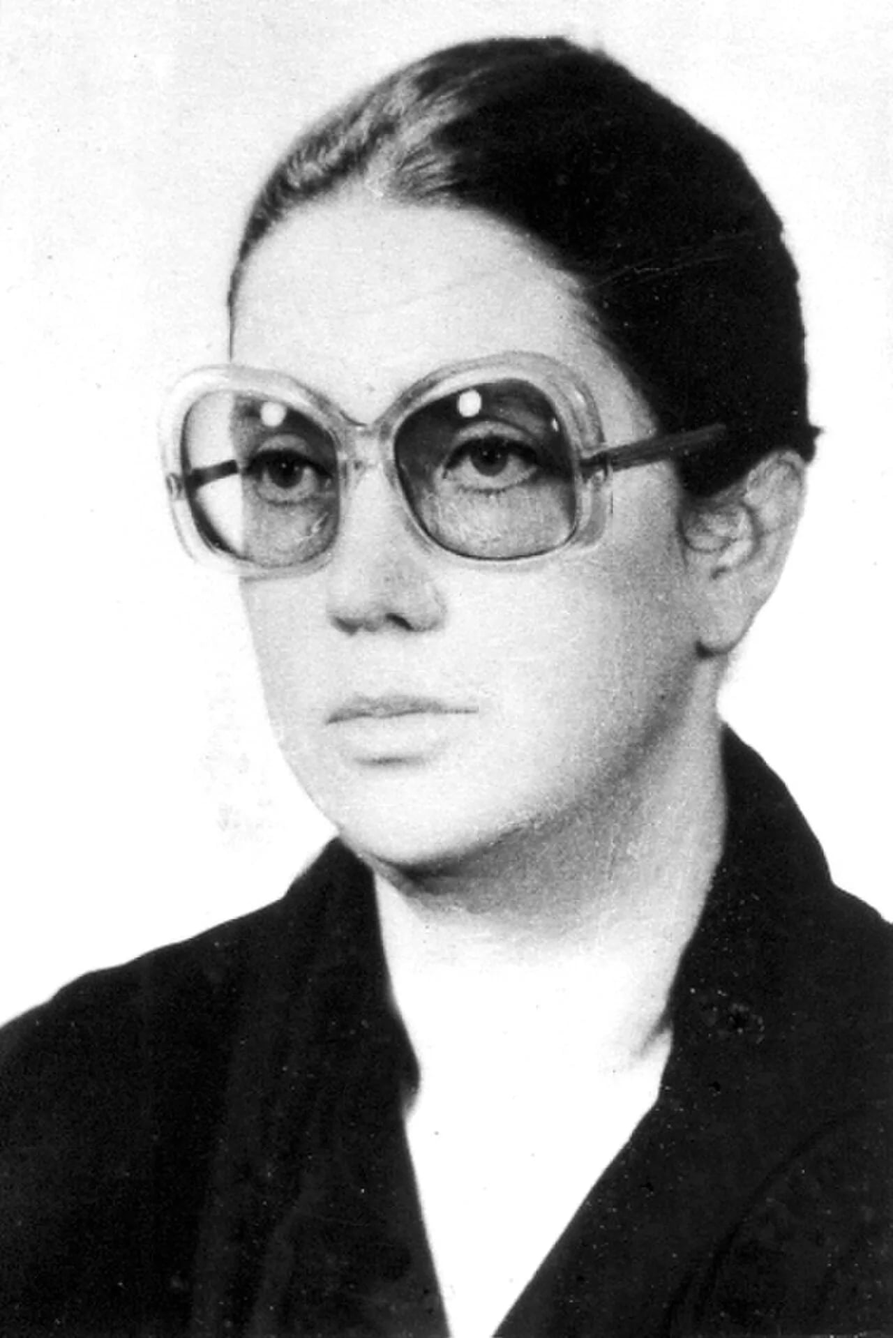 Portrait of Urszula Plewka-Schmidt (1939–2008) – memorial page