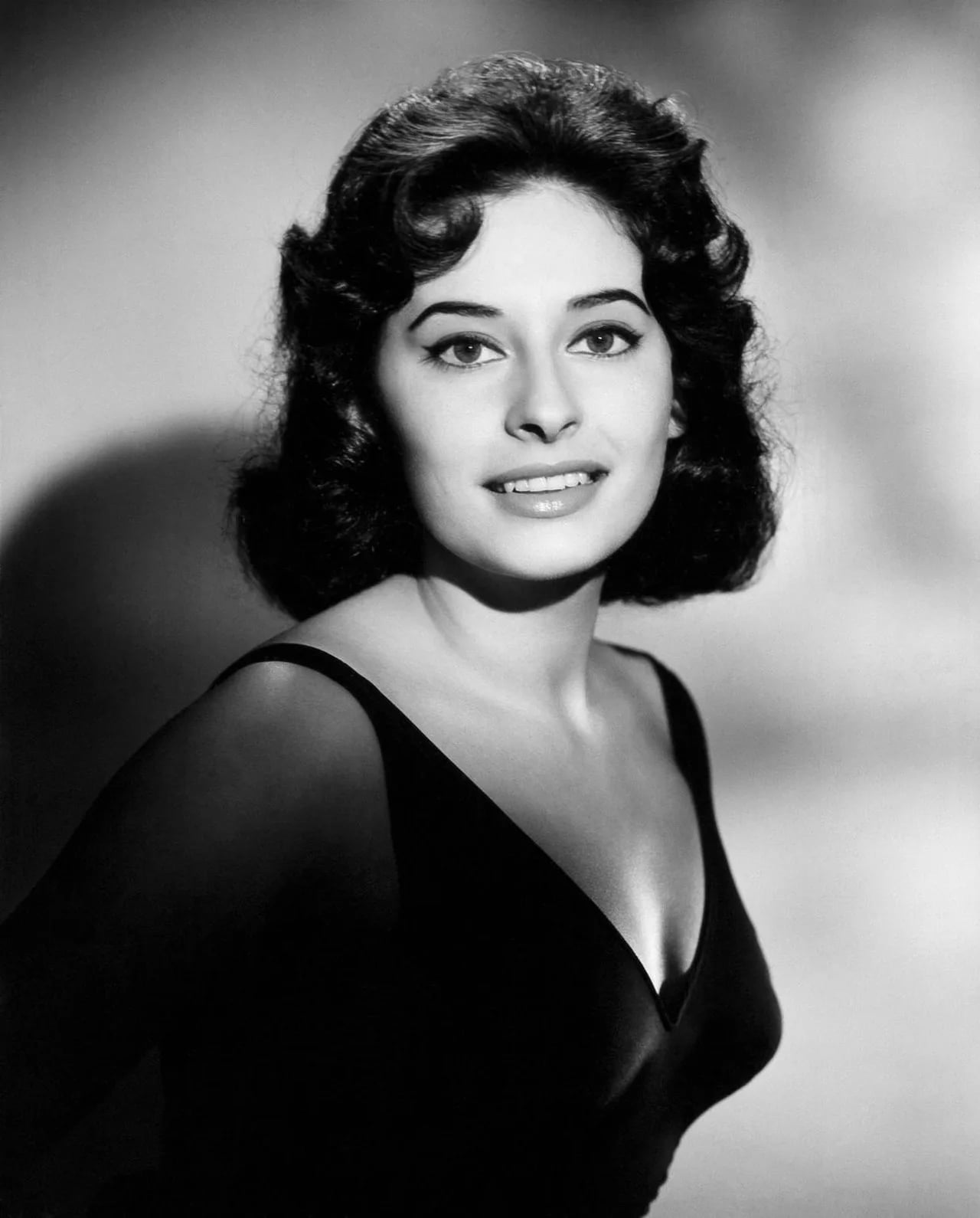 Portrait of Ina Balin (1937–1990) – memorial page