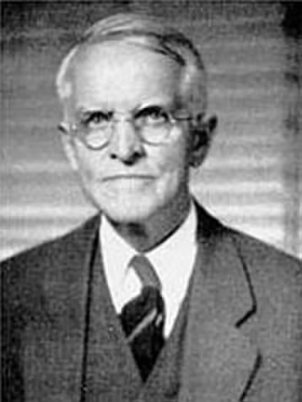 Portrait of Wesley Clair Mitchell (1874–1948) – memorial page