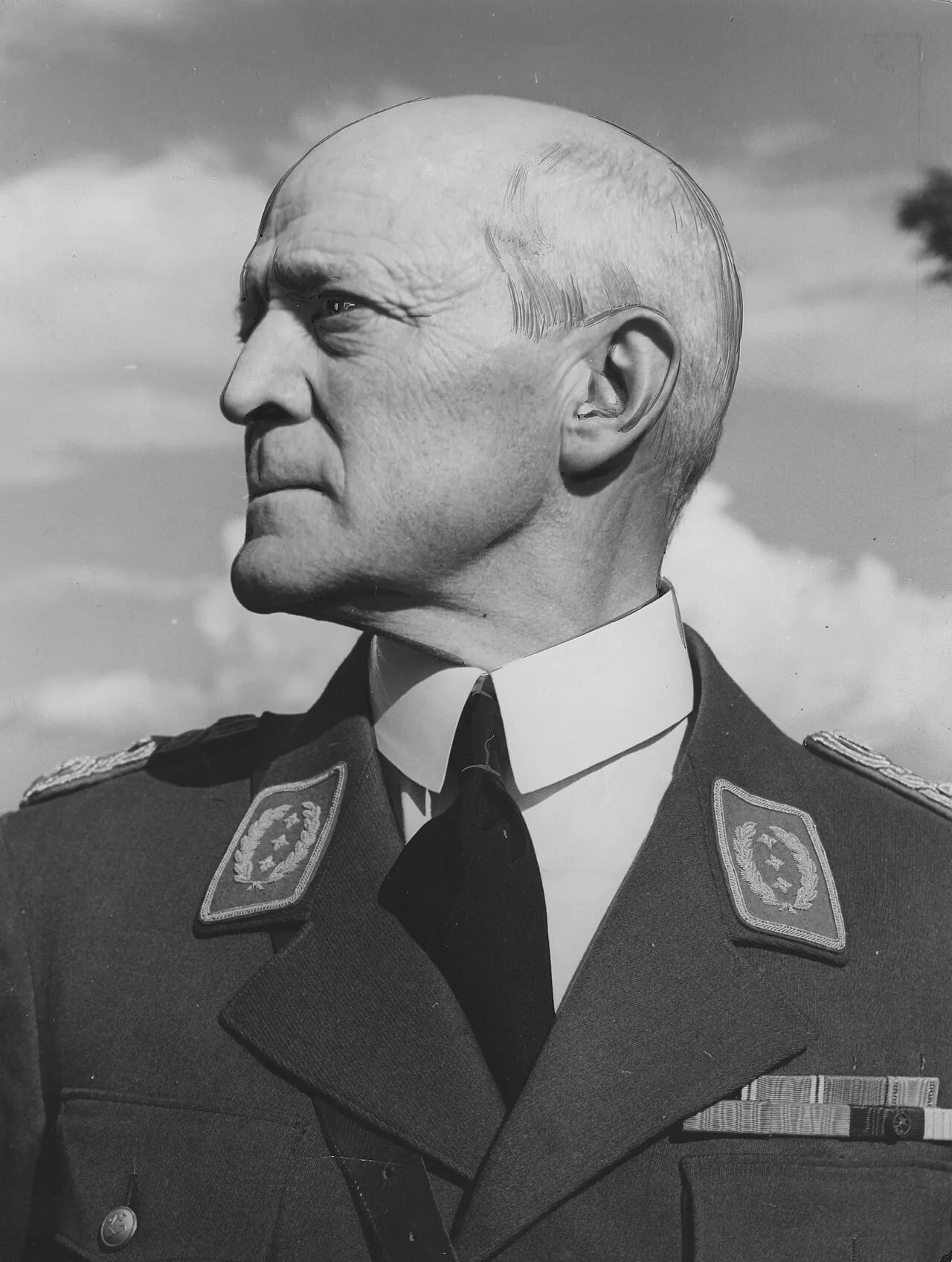 Porträt von Carl Frølich Hanssen (1883–1960) – Gedenkseite