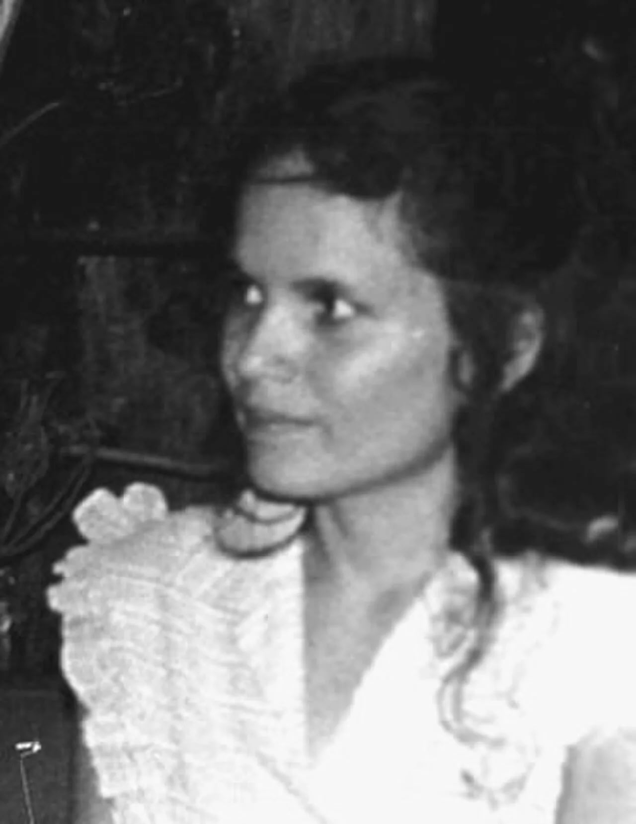 Portrait of Lilian Mercedes Letona (1954–1983) – memorial page