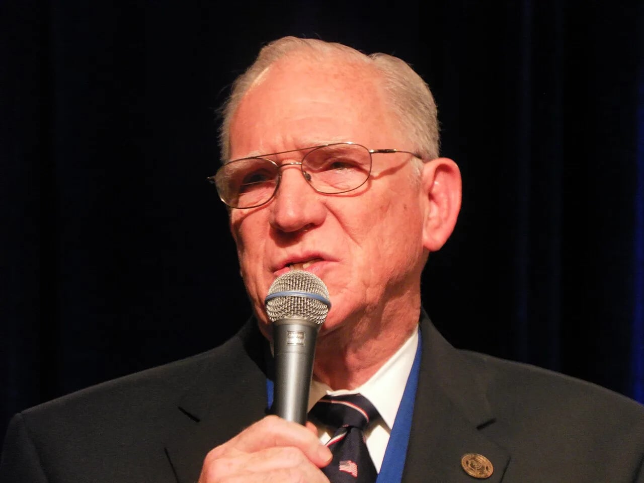 Porträt von Chuck Missler (1934–2018) – Gedenkseite