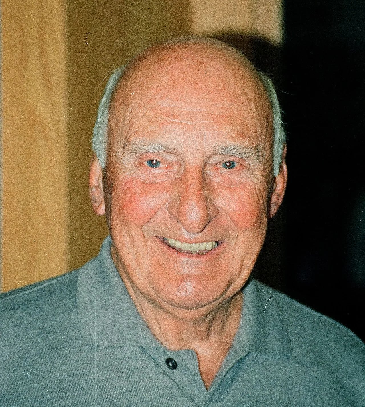 Porträt von Chuck Thompson (1921–2005) – Gedenkseite