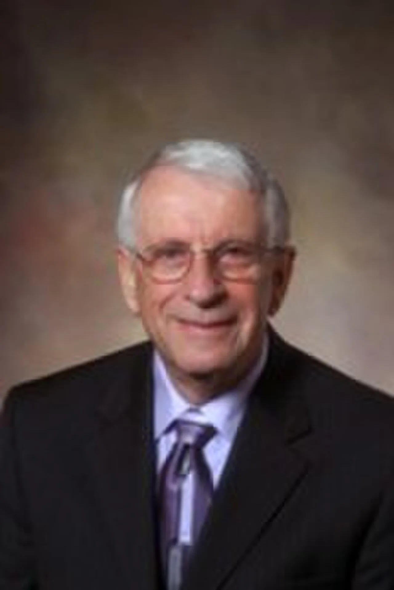 Porträt von Clarence Hoffman (1933–2025) – Gedenkseite