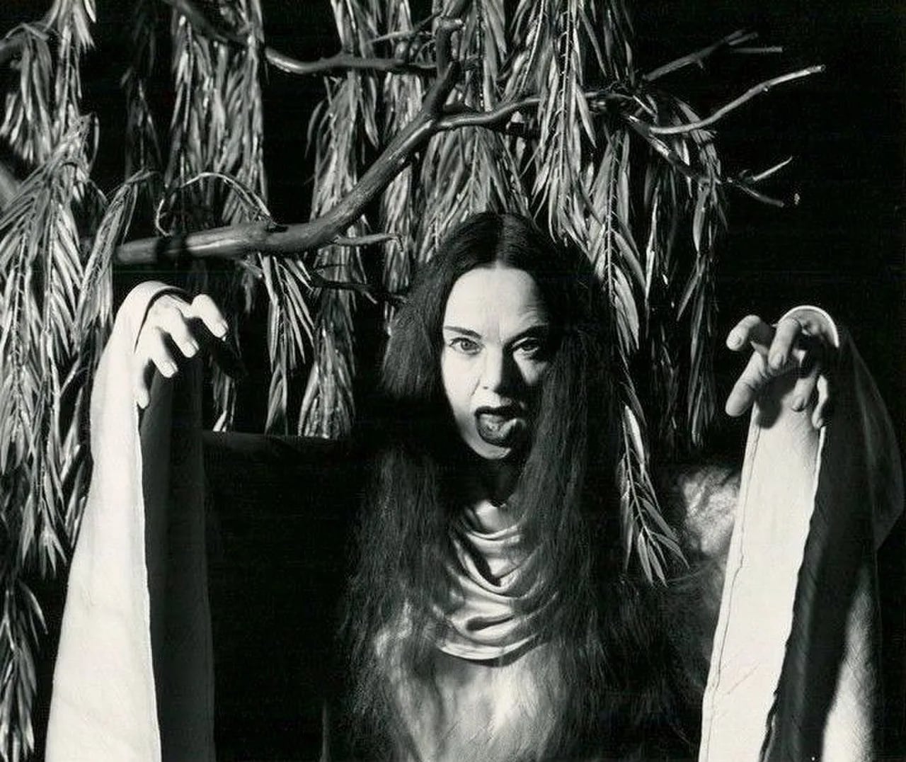 Portrait of Carroll Borland (1914–1994) – memorial page
