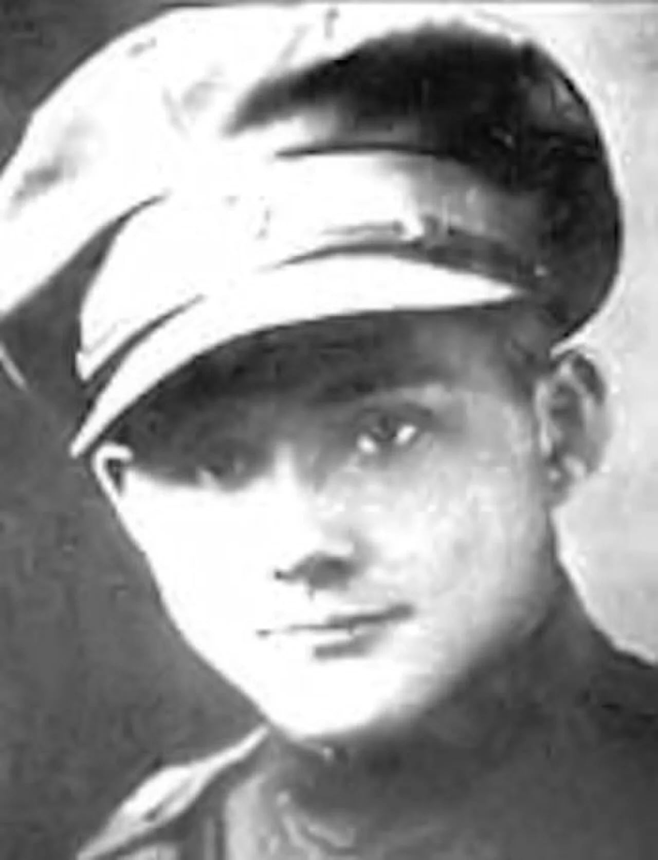 Porträt von Cleo Pineau (1893–1972) – Gedenkseite