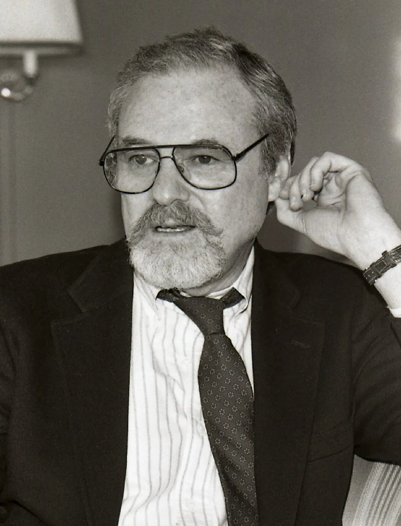 Portrait of Alan J. Pakula (1928–1998) – memorial page