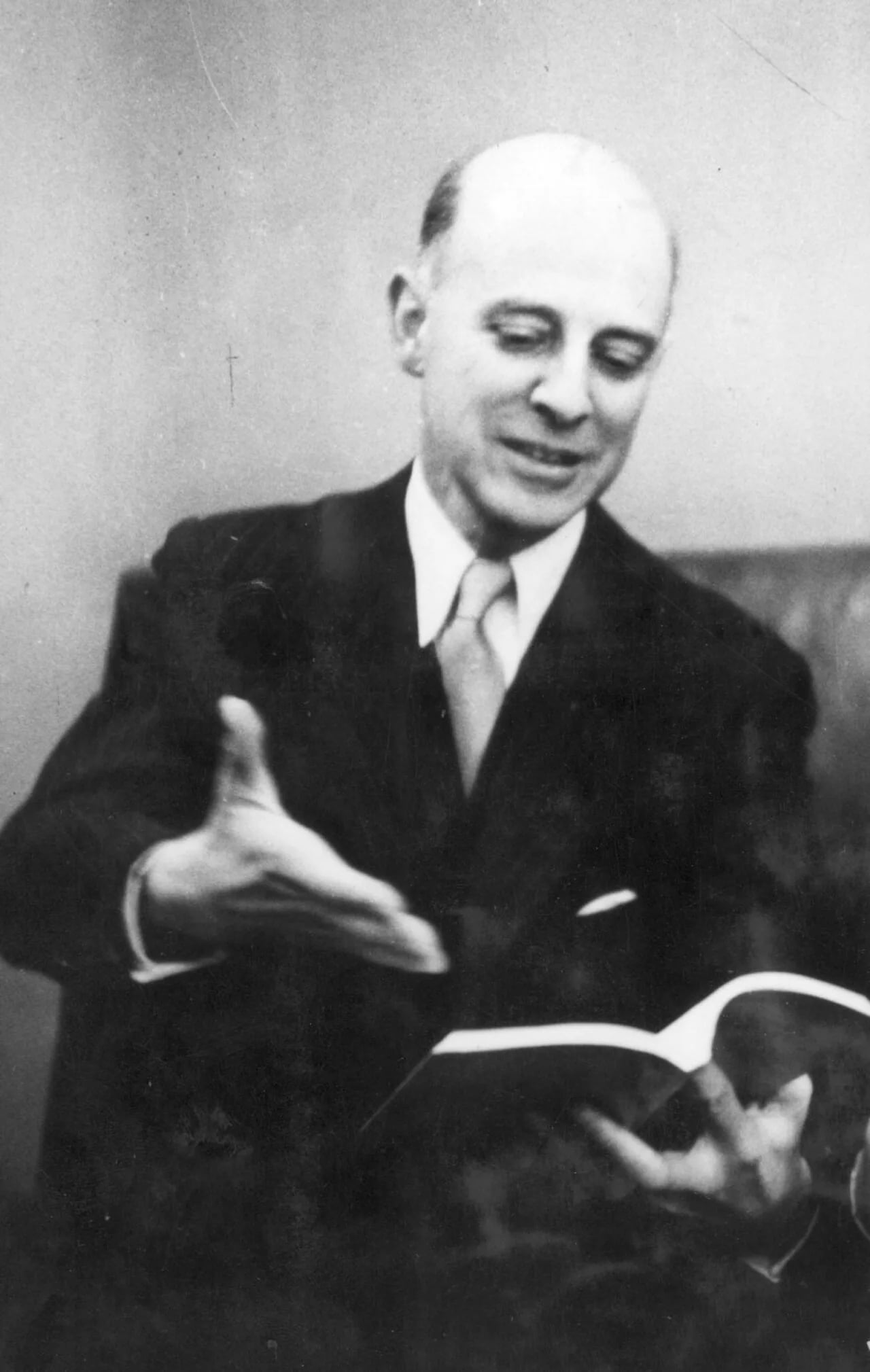 Porträt von Jaime Eyzaguirre (1908–1968) – Gedenkseite