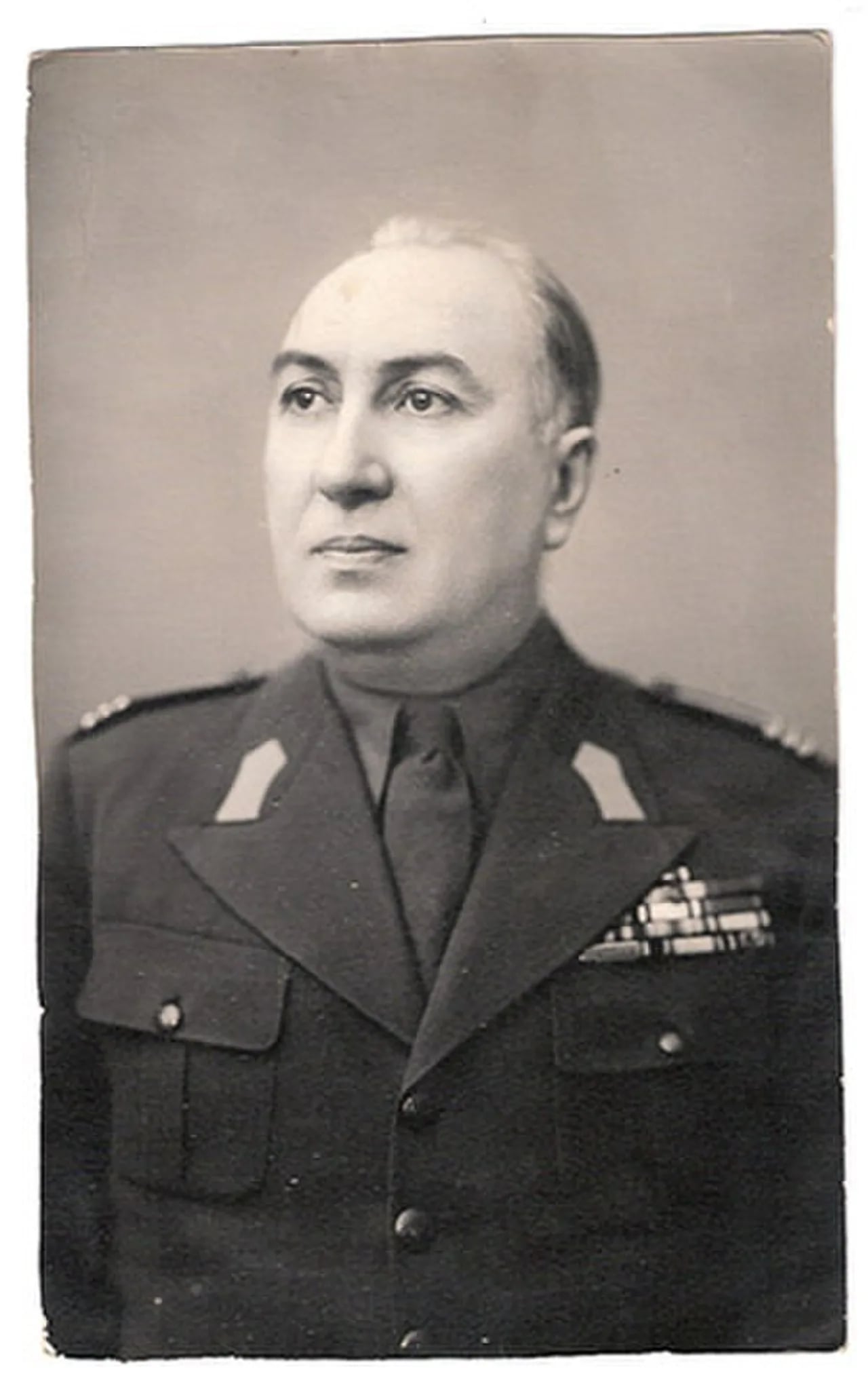 Porträt von Constantin Tobescu (1893–1951) – Gedenkseite