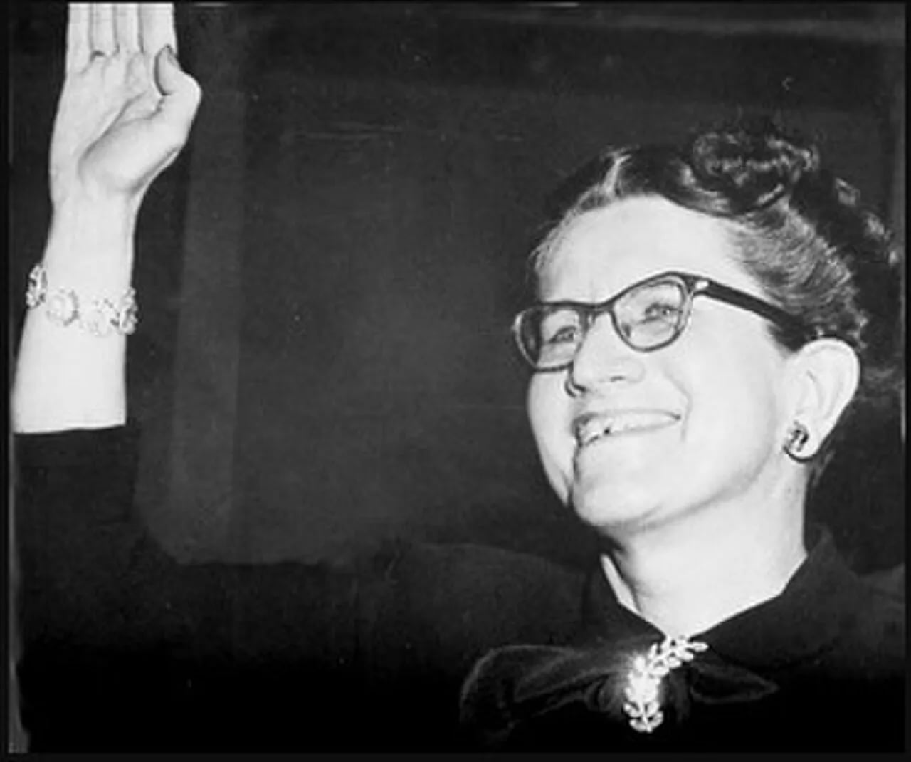 Portrait of Consuelo N. Bailey (1899–1976) – memorial page