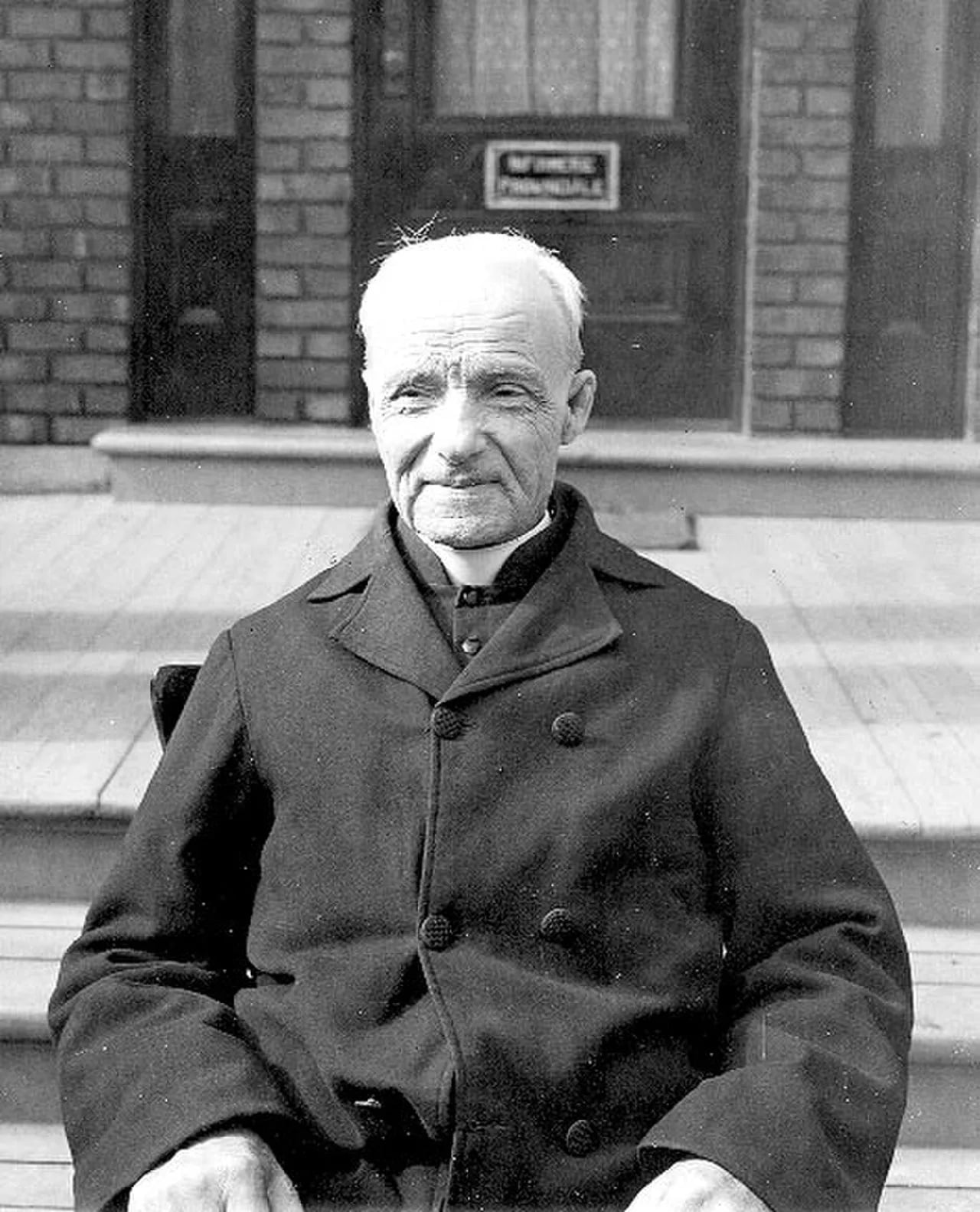 Porträt von André Bessette (1845–1937) – Gedenkseite