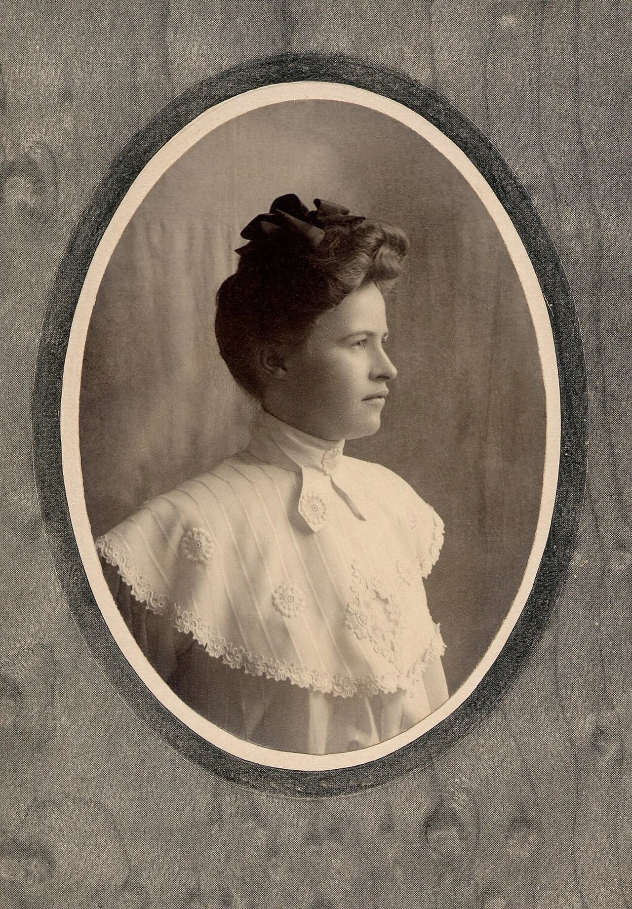 Porträt von Hattie Bartholomay (1875–1954) – Gedenkseite