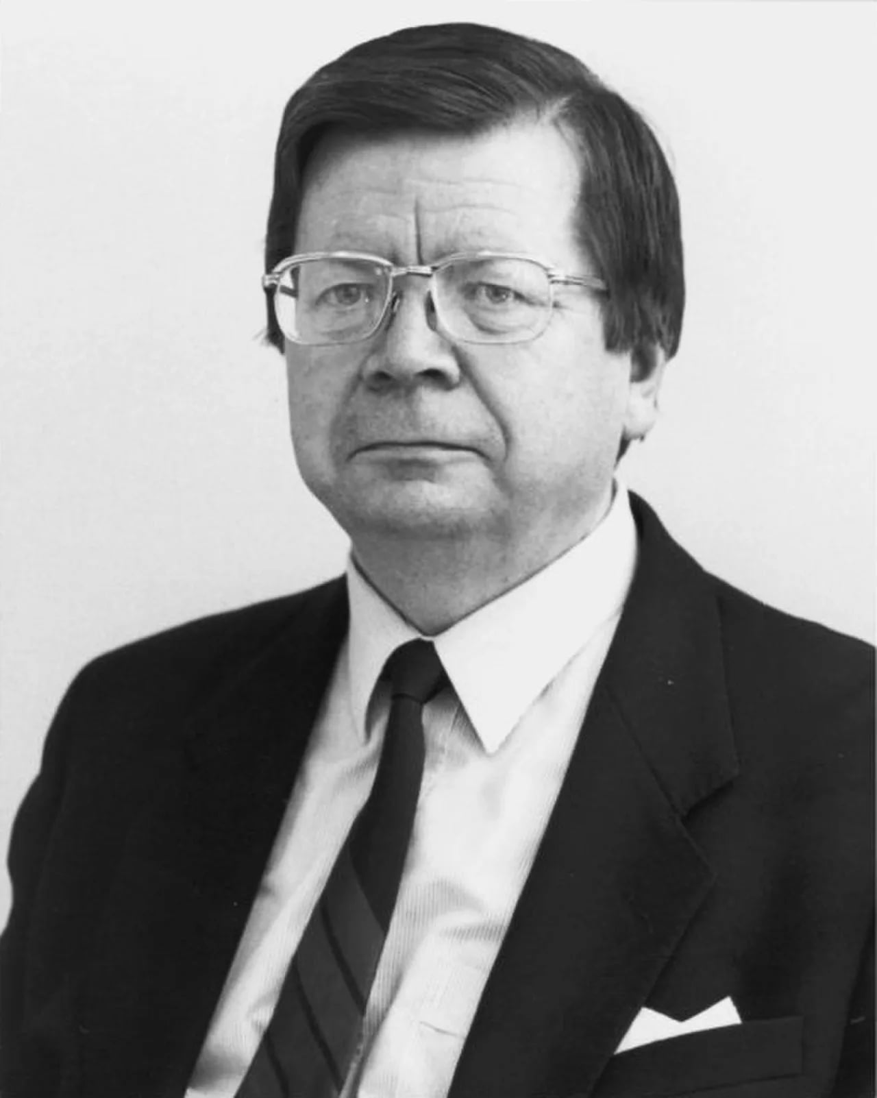 Porträt von Teuvo Kohonen (1934–2021) – Gedenkseite