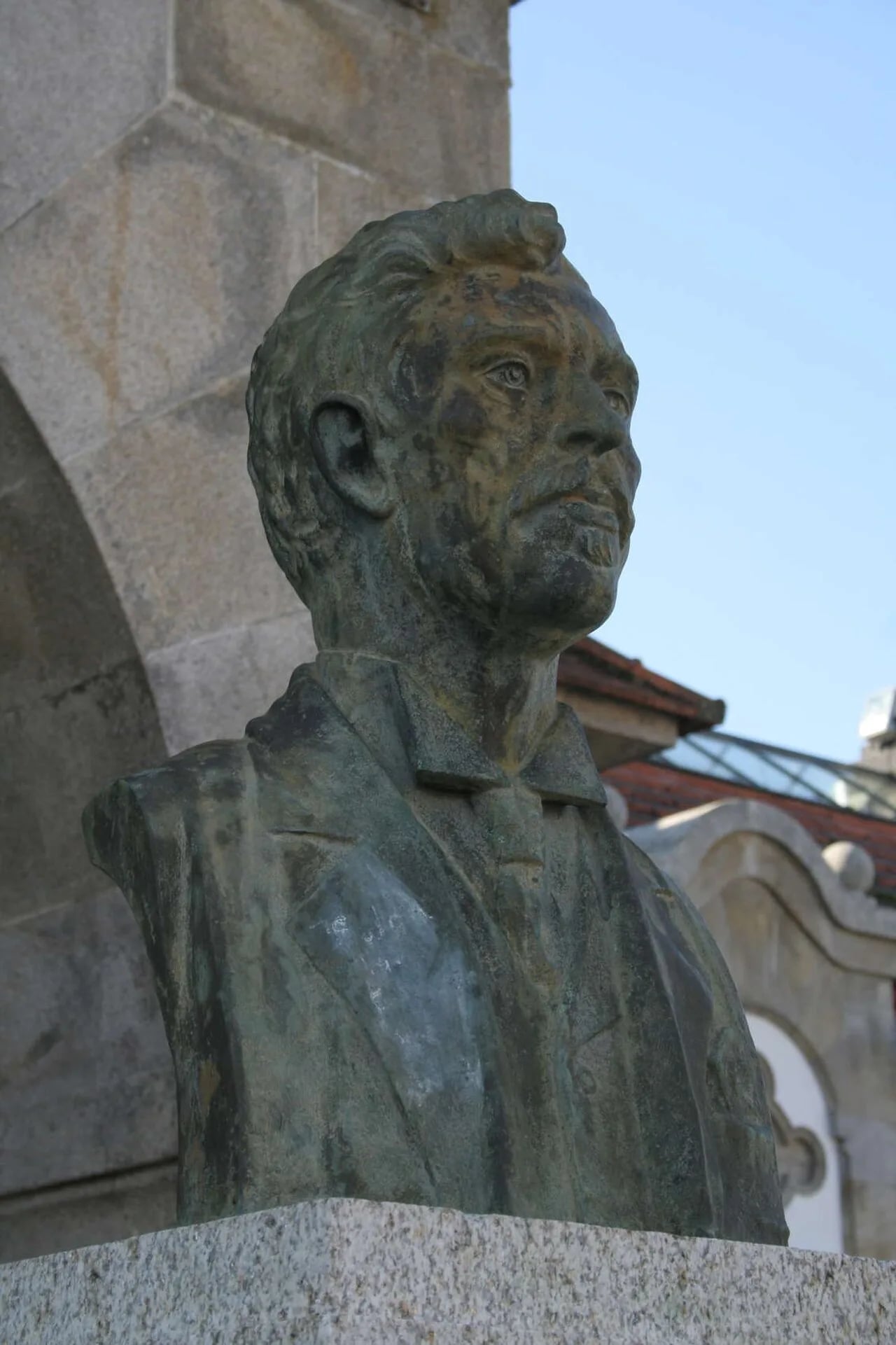Porträt von Avelino Vicente González (1859–1928) – Gedenkseite