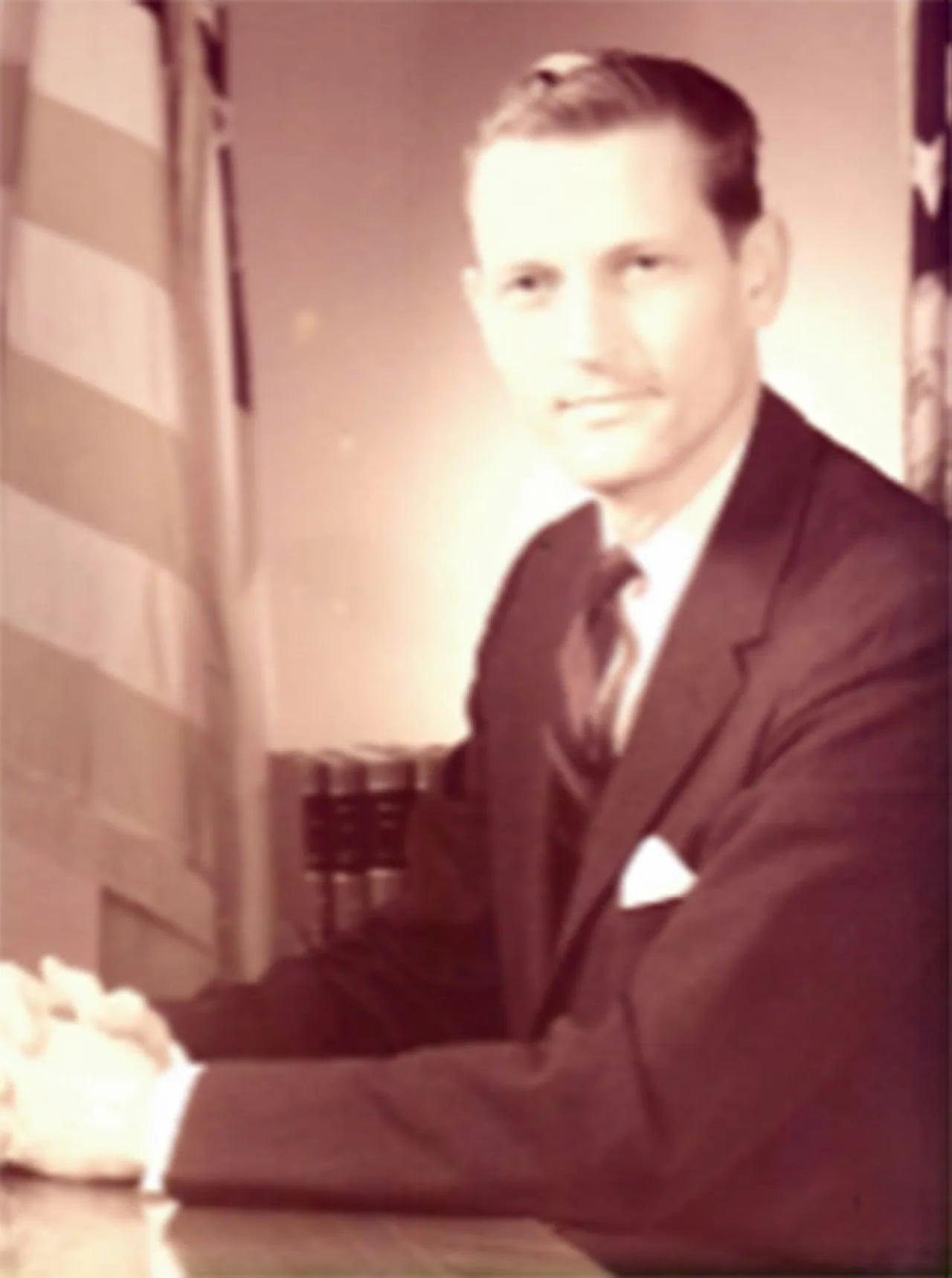 Portrait of Curtis W. Tarr (1924–2013) – memorial page