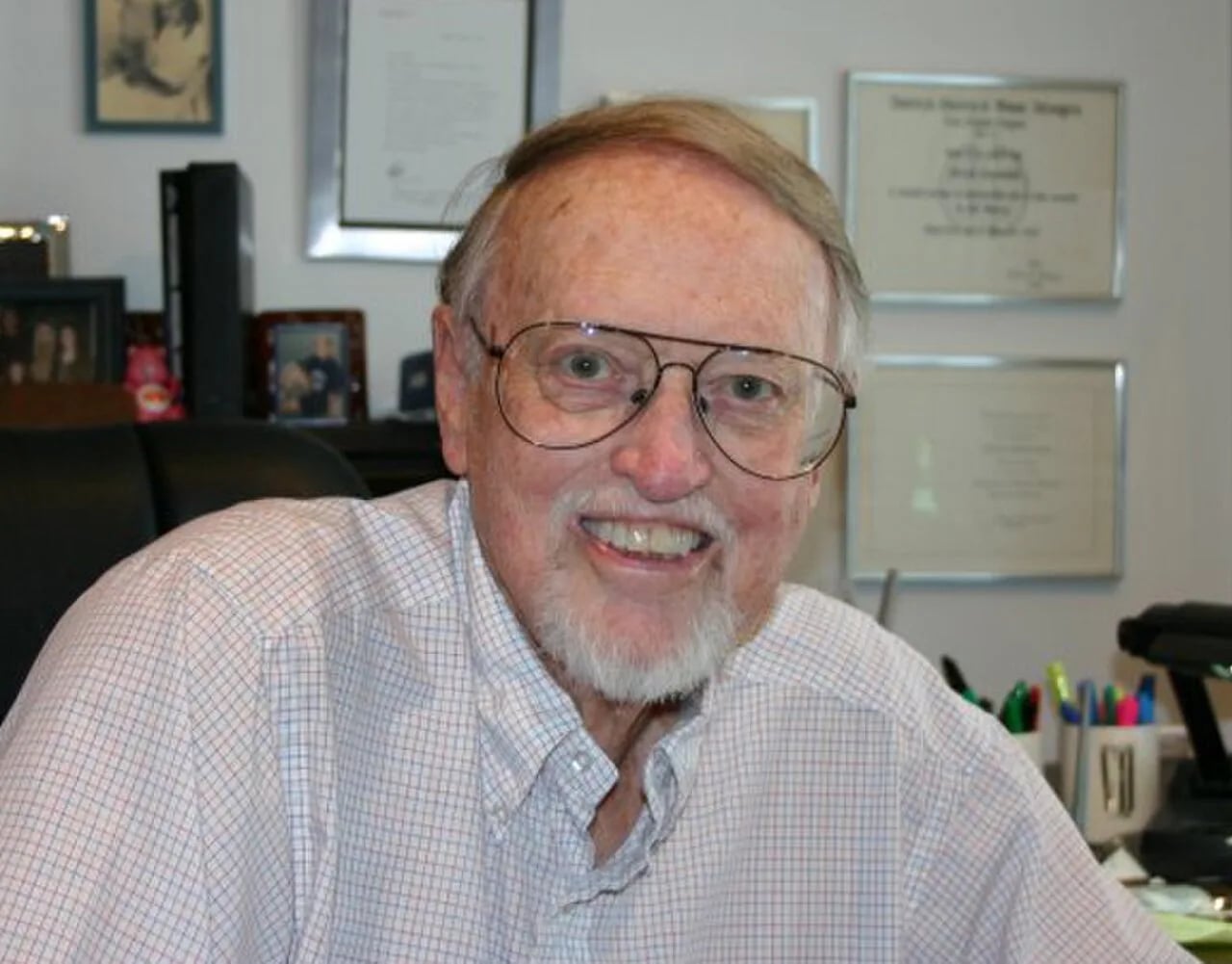 Porträt von Frank Comstock (1922–2013) – Gedenkseite
