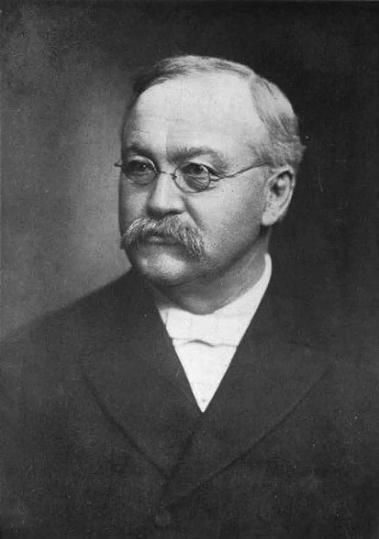 Porträt von Cyrus Northrop (1834–1922) – Gedenkseite