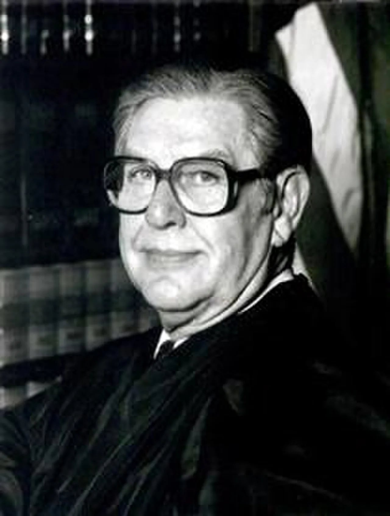 Portrait of Dale Emerson Saffels (1921–2002) – memorial page