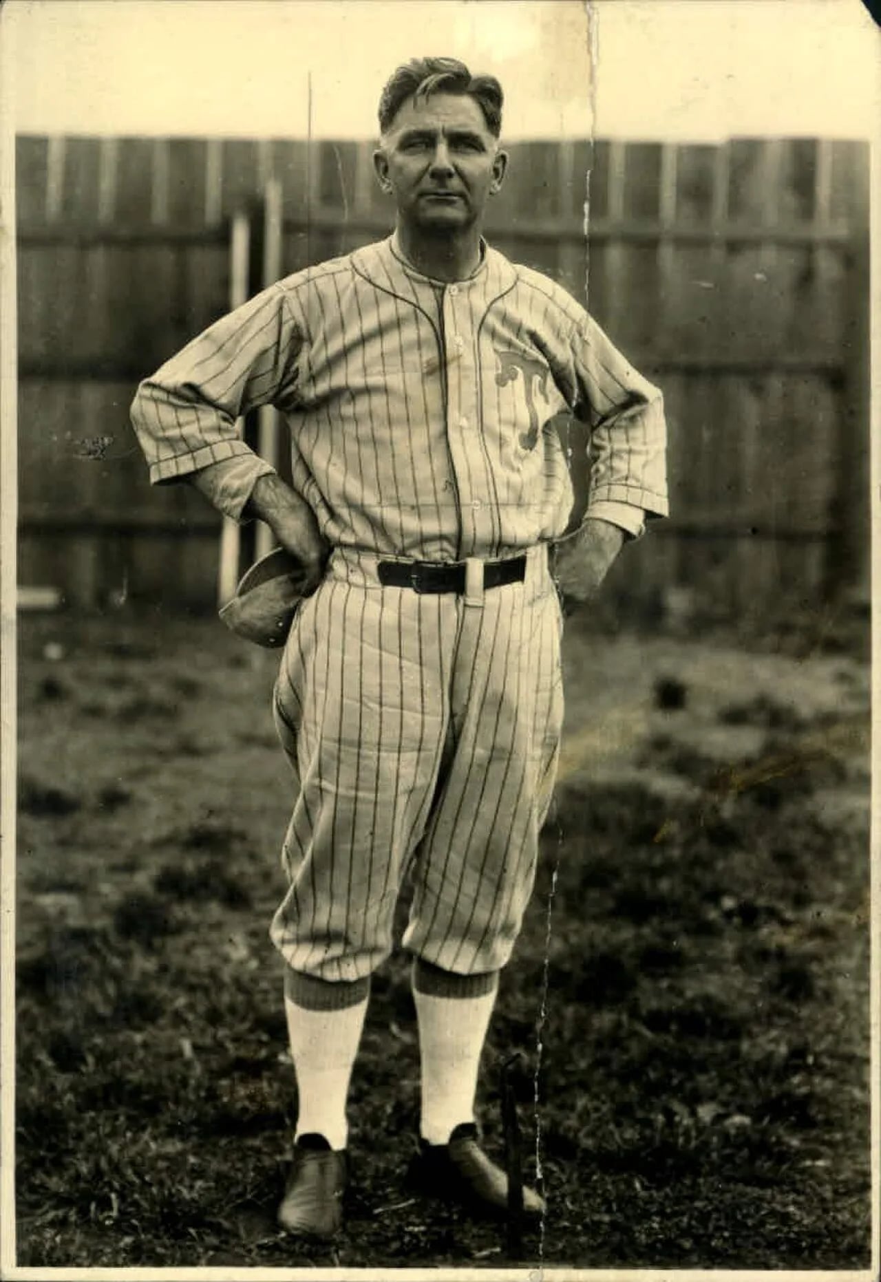 Portrait of Dale Gear (1872–1951) – memorial page