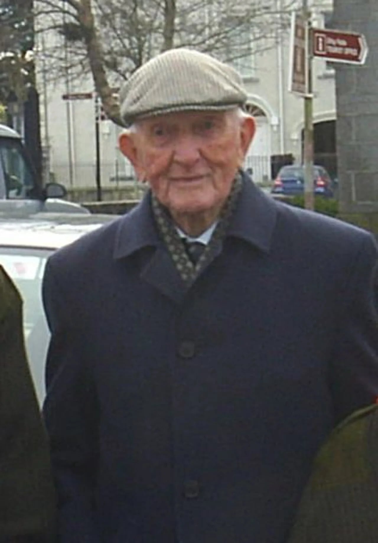 Portrait of Dan Keating (1902–2007) – memorial page
