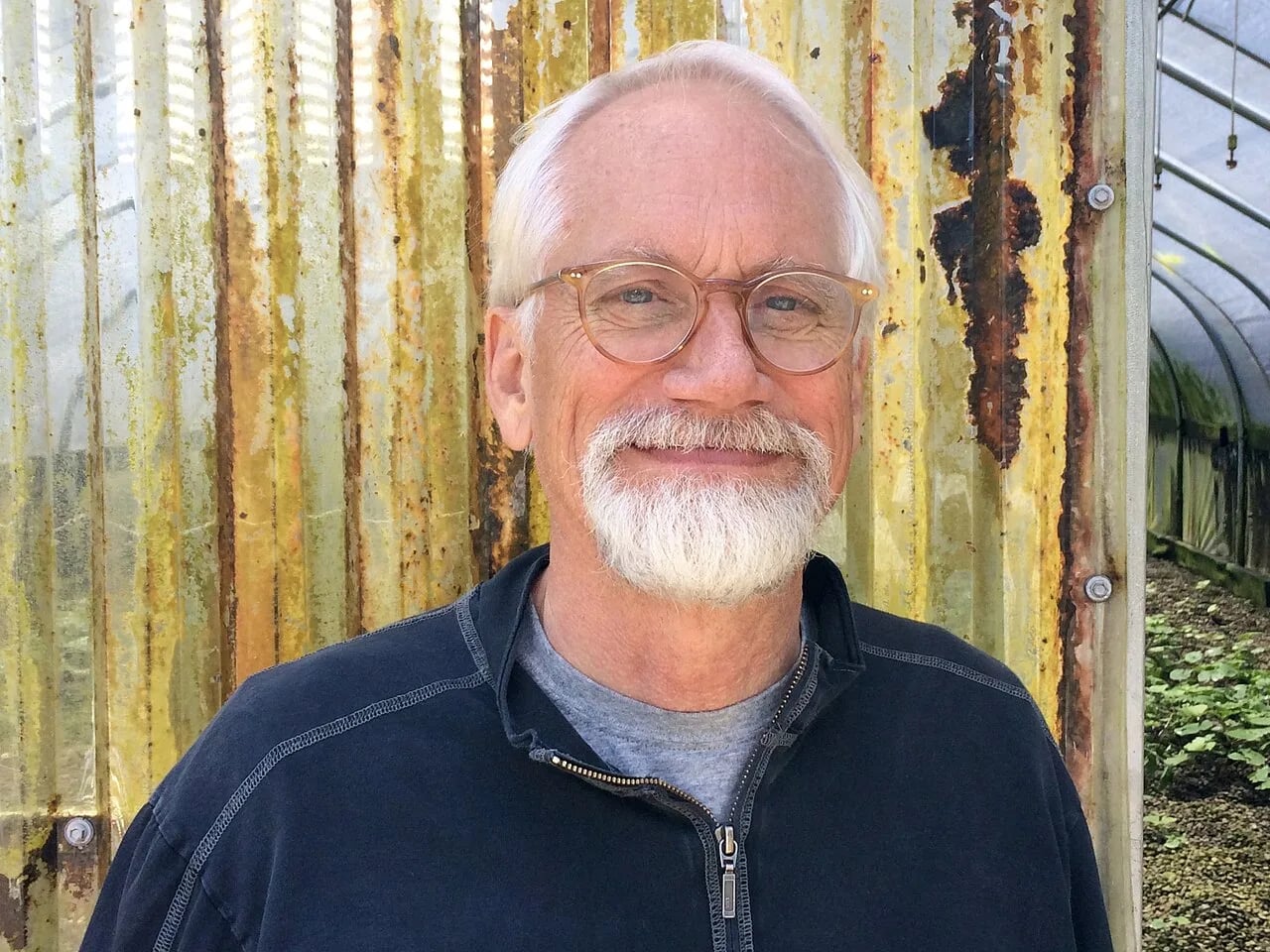 Portrait of Dan Wieden (1945–2022) – memorial page