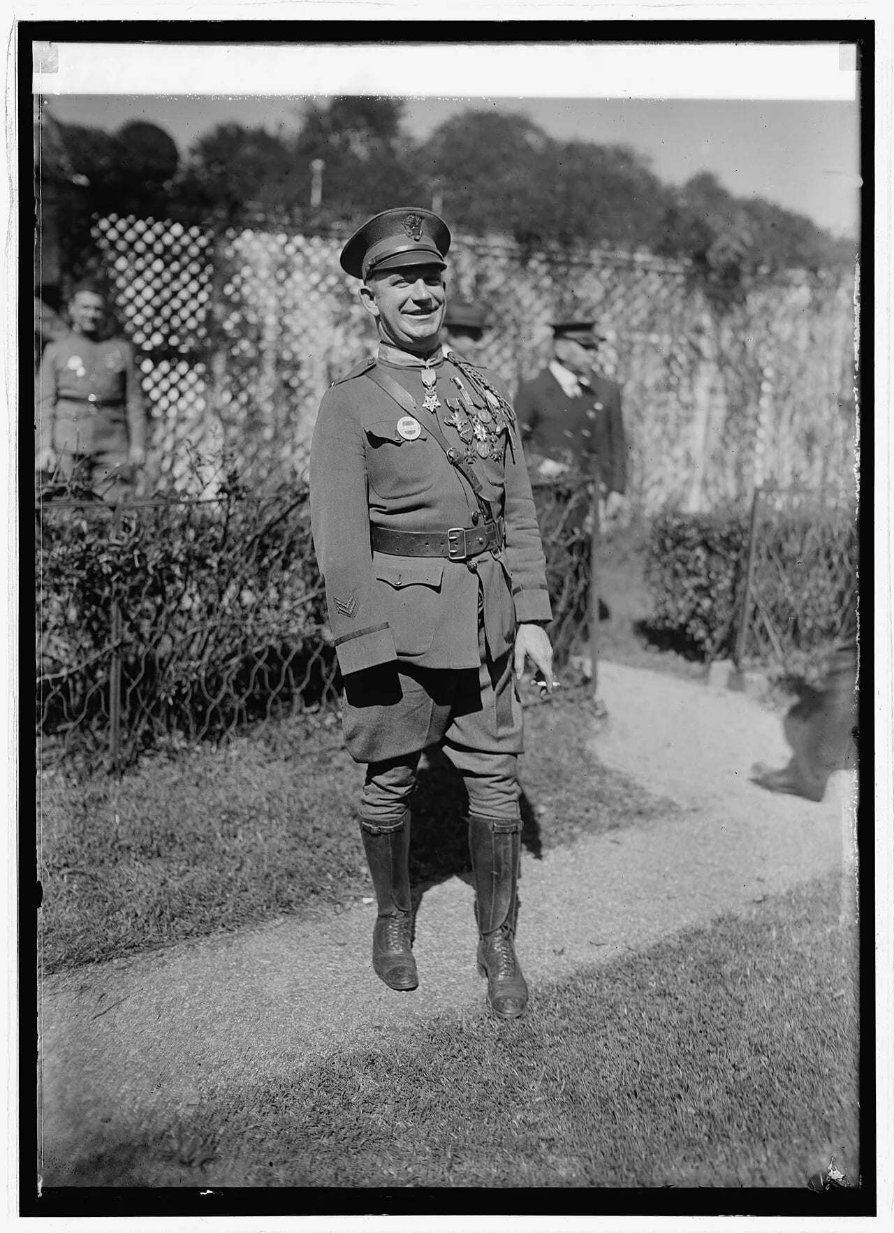 Portrait of Daniel R. Edwards (1897–1967) – memorial page