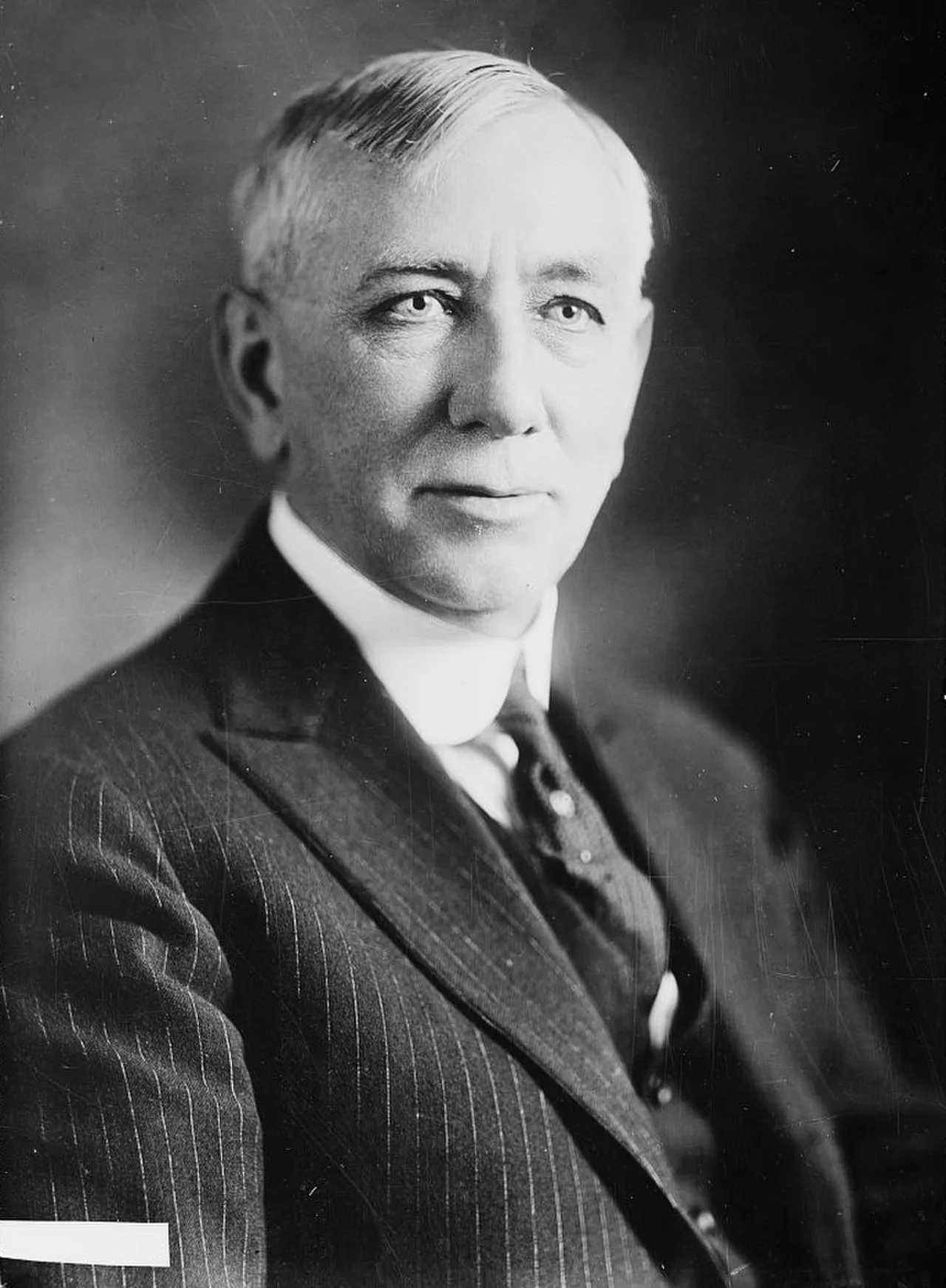 Porträt von Daniel Richard Crissinger (1860–1942) – Gedenkseite