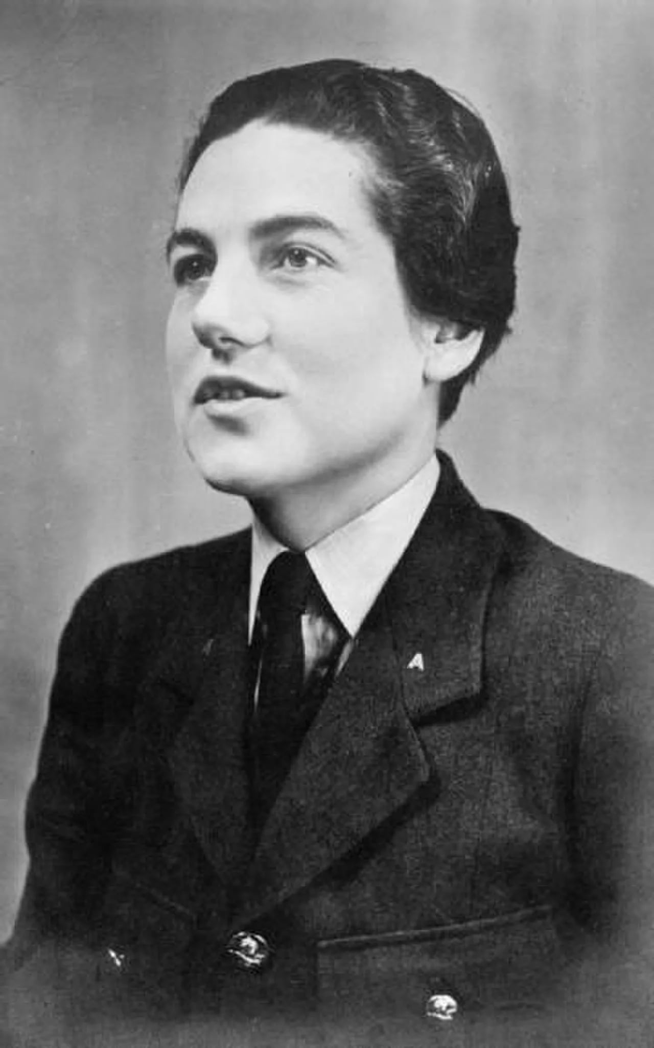Porträt von Daphne Pearson (1911–2000) – Gedenkseite