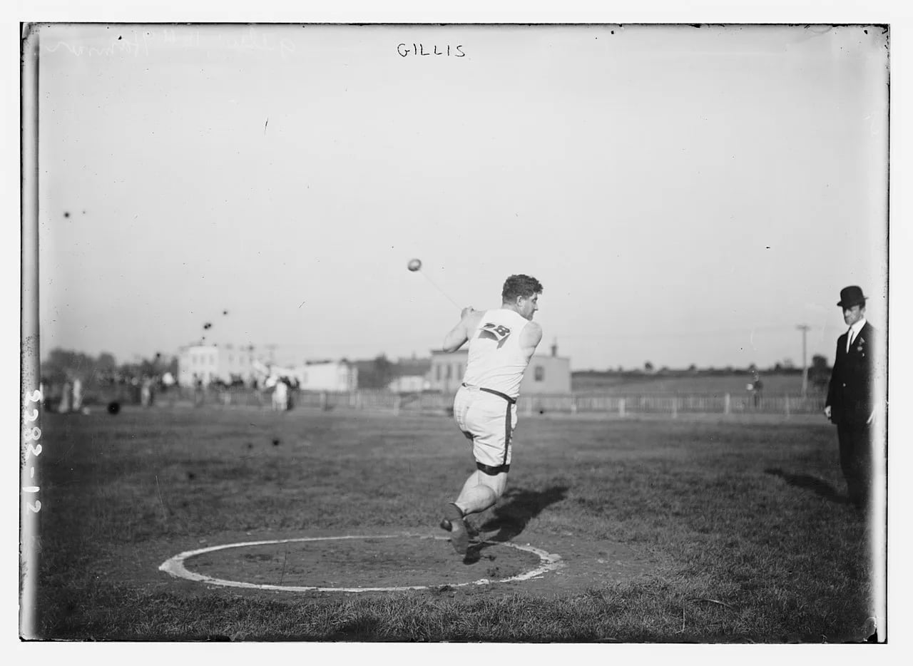 Portrait of Duncan Gillis (1883–1963) – memorial page