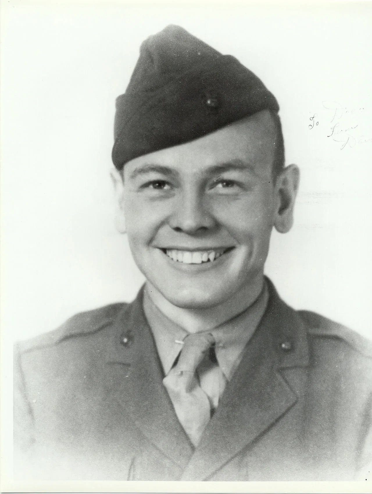 Portrait of Darrell S. Cole (1920–1945) – memorial page