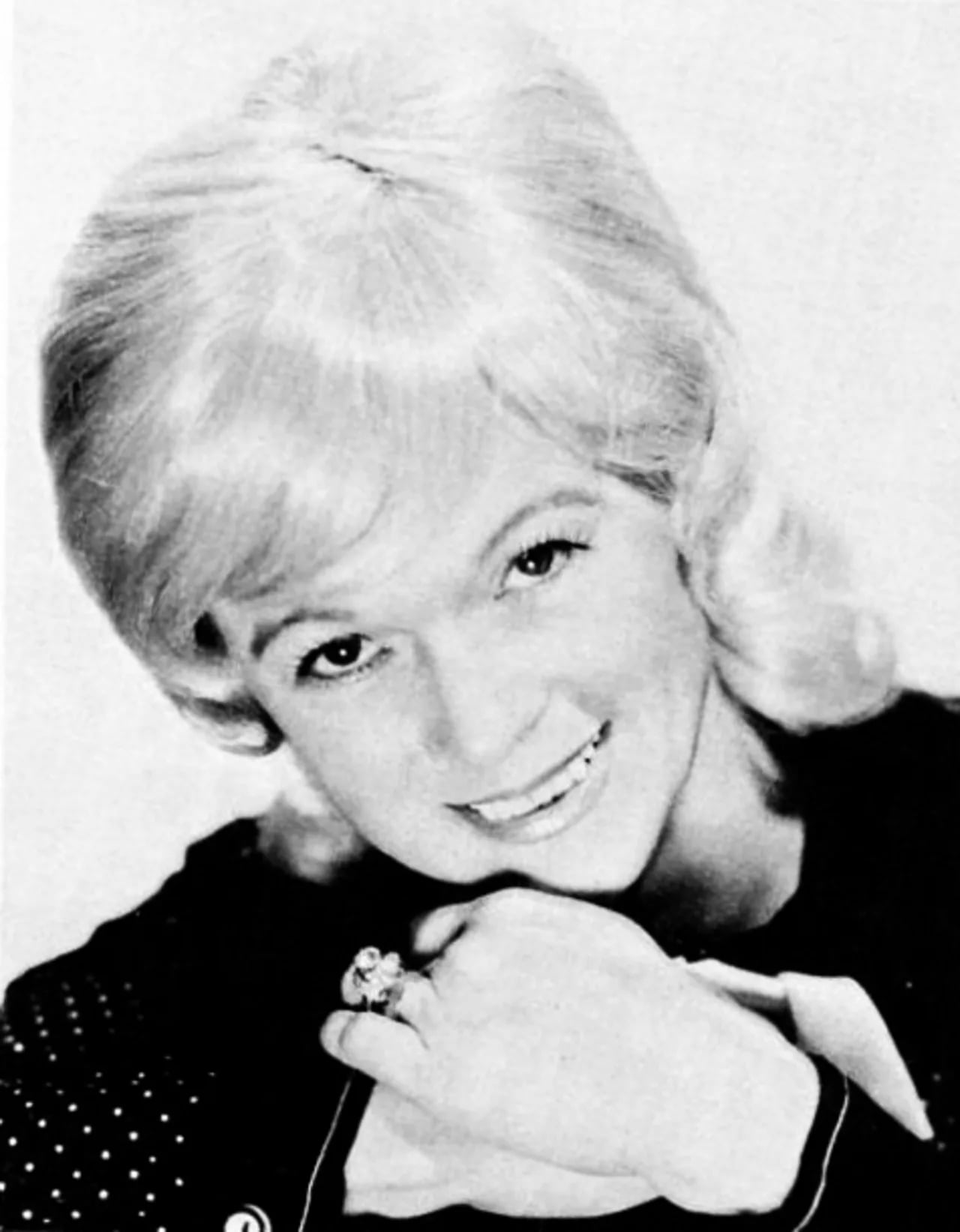 Portrait of Jean Shepard (1933–2016) – memorial page