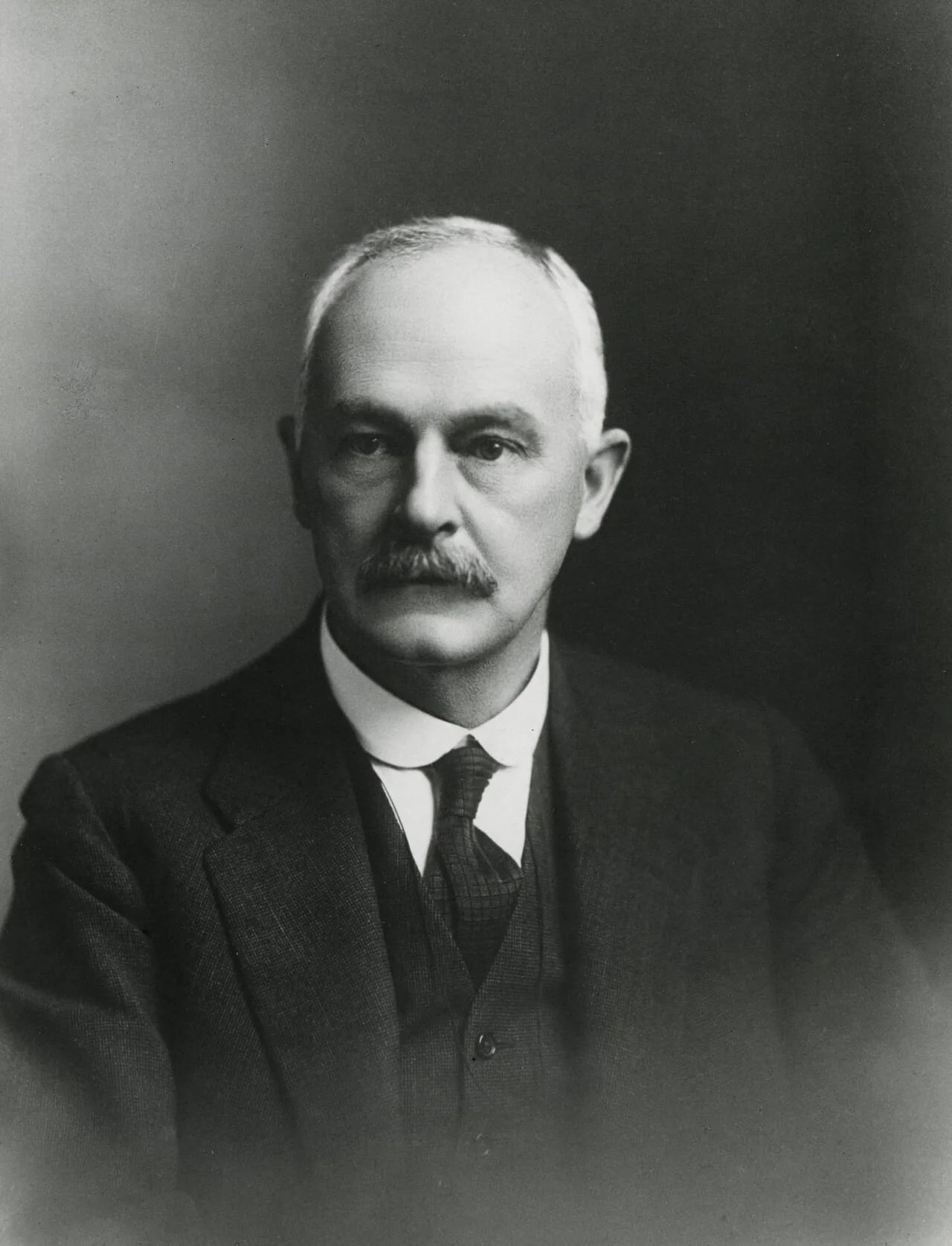 Porträt von David Orme Masson (1858–1937) – Gedenkseite