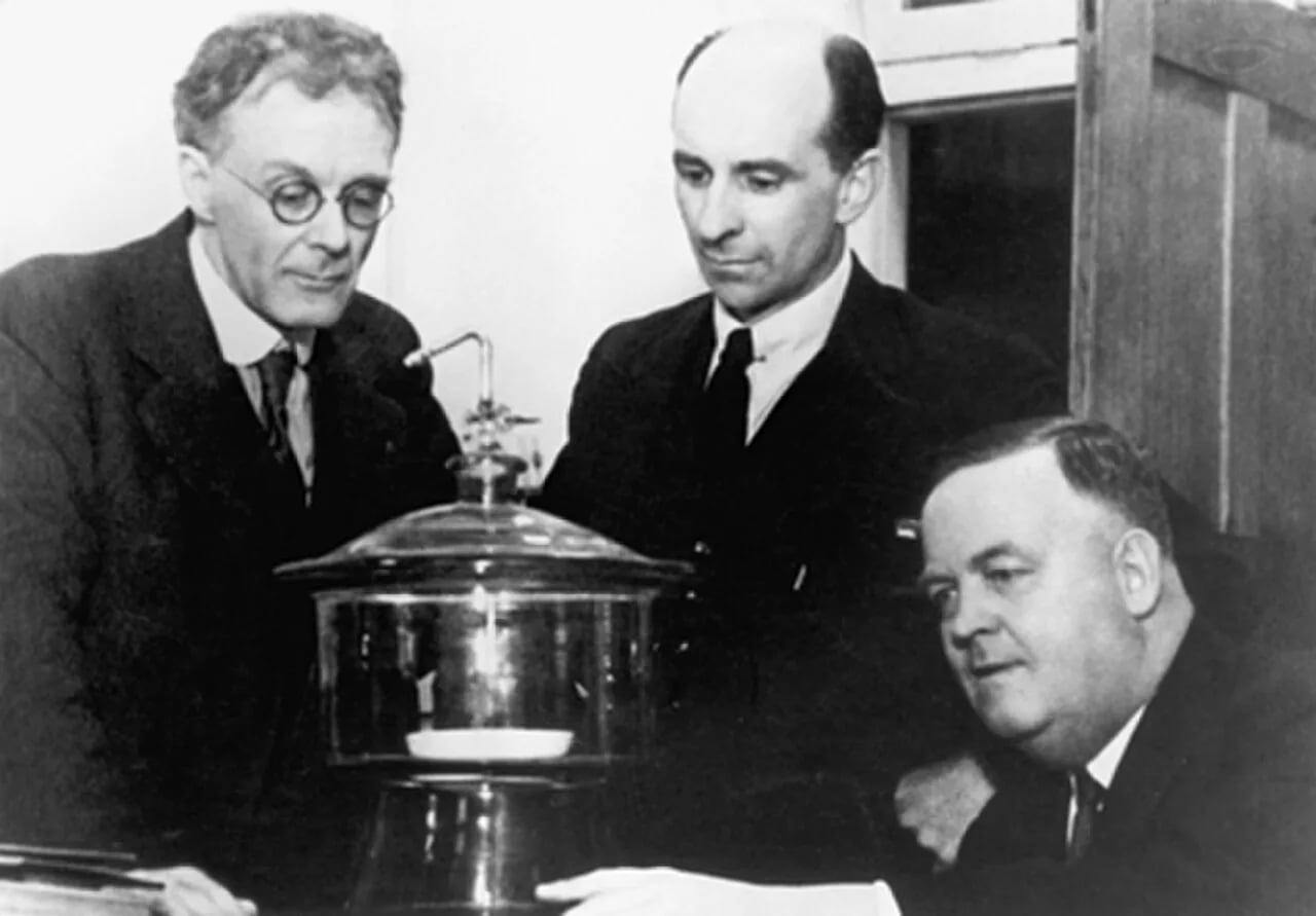 Portrait of David Rivett (1885–1961) – memorial page