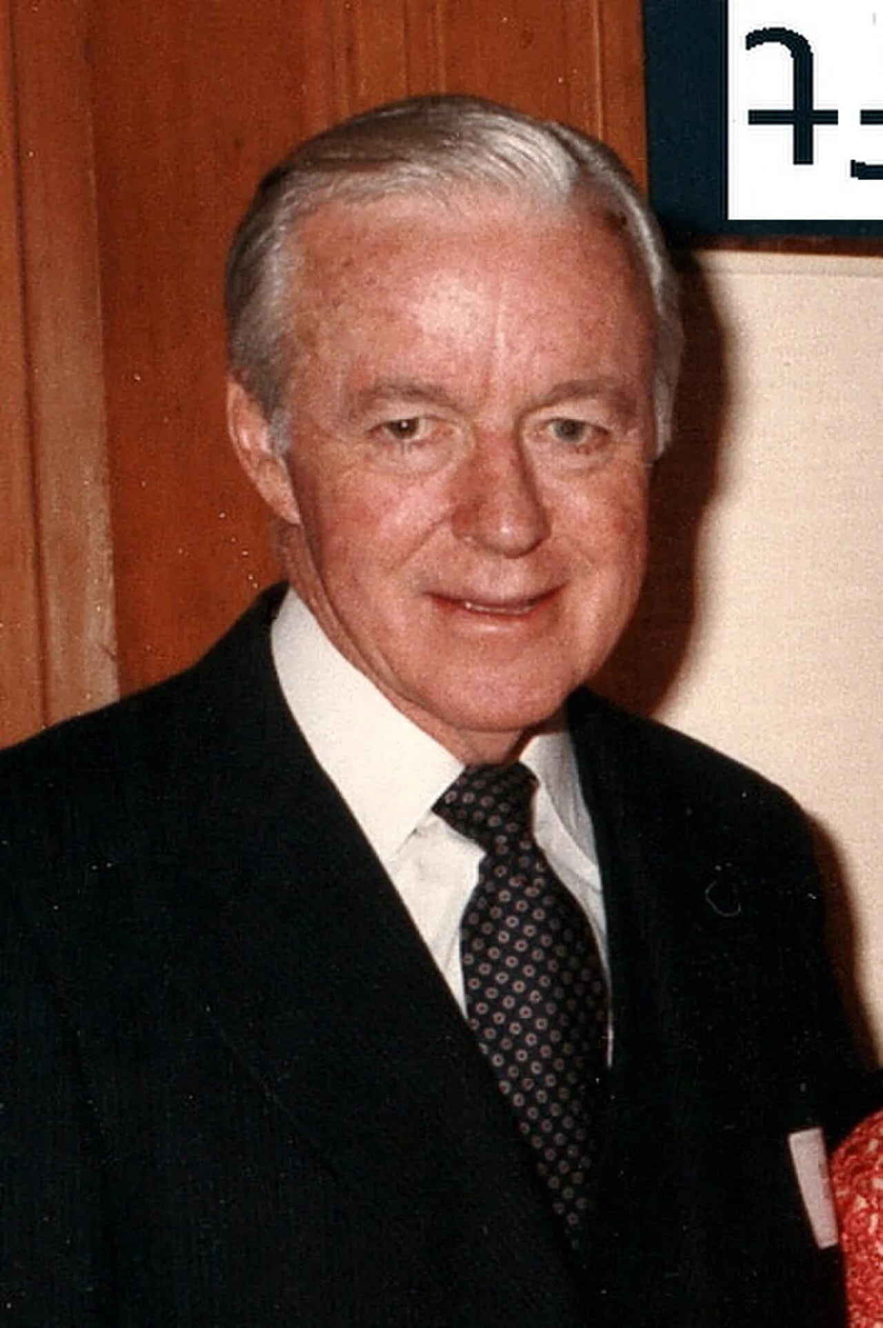 Portrait of David S. Lewis (1917–2003) – memorial page
